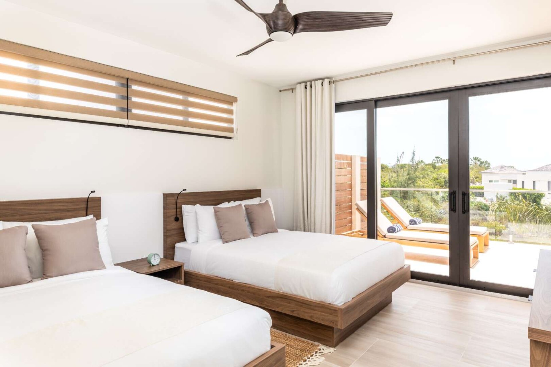 Villa Alexis, Beachfront Calm in Chalk Sound with Butler Service and a Private Pool - Photo 30