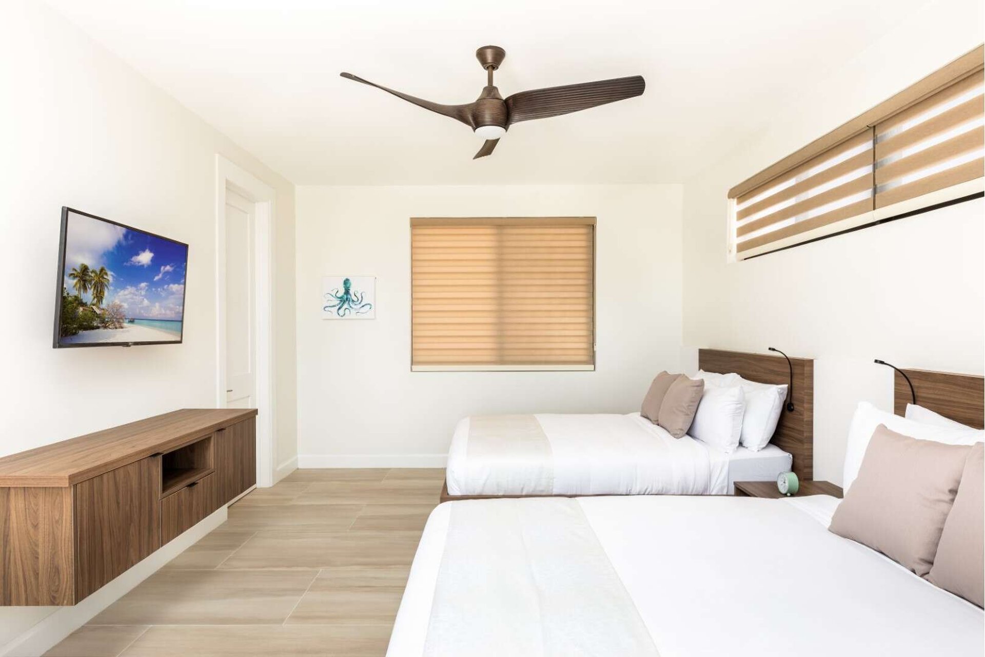 Villa Alexis, Beachfront Calm in Chalk Sound with Butler Service and a Private Pool - Photo 31
