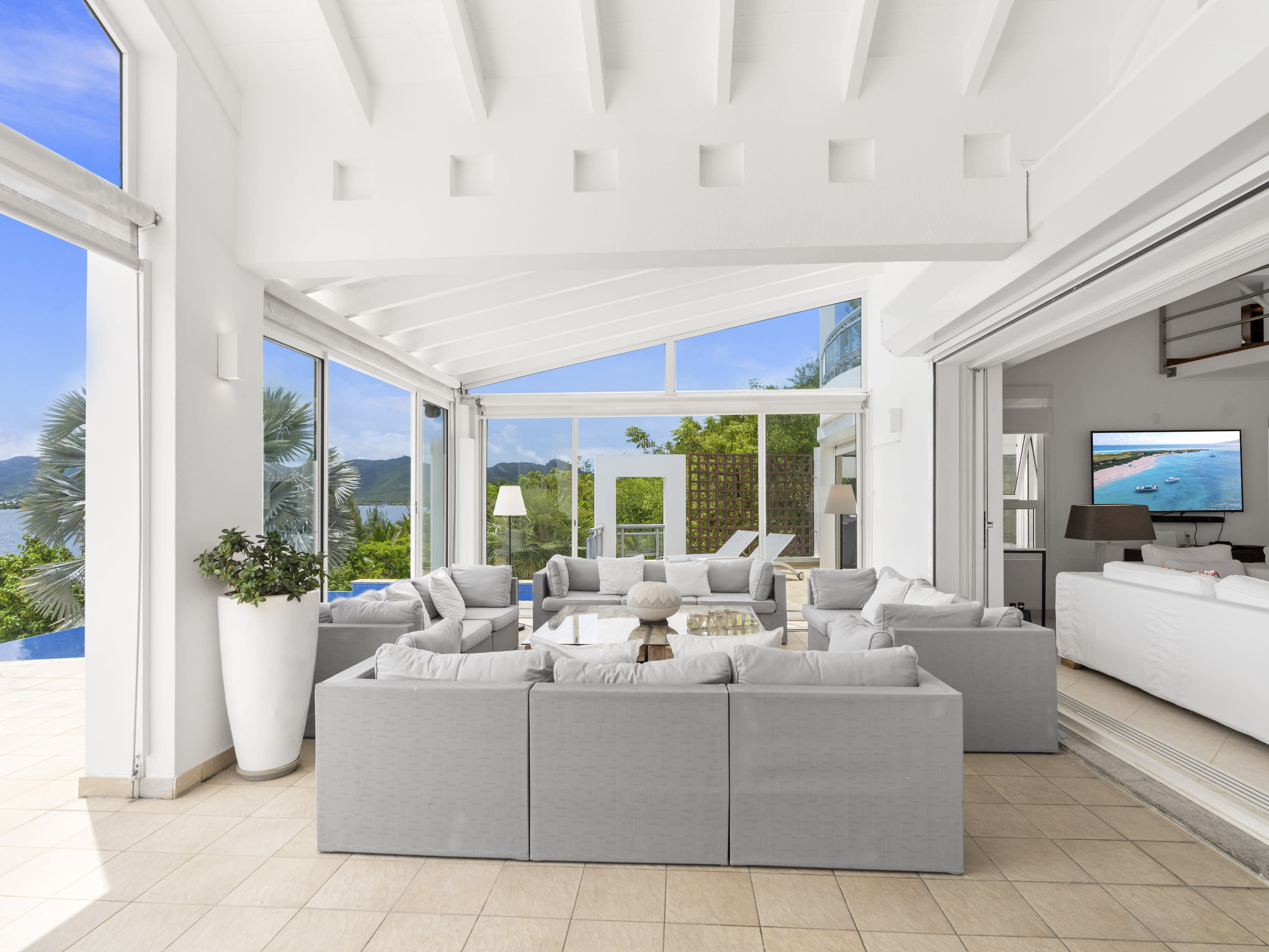 Villa Allegra, Aqua Marina Lagoon-Front Villa with Private Pool and Boat Slip - Photo 8