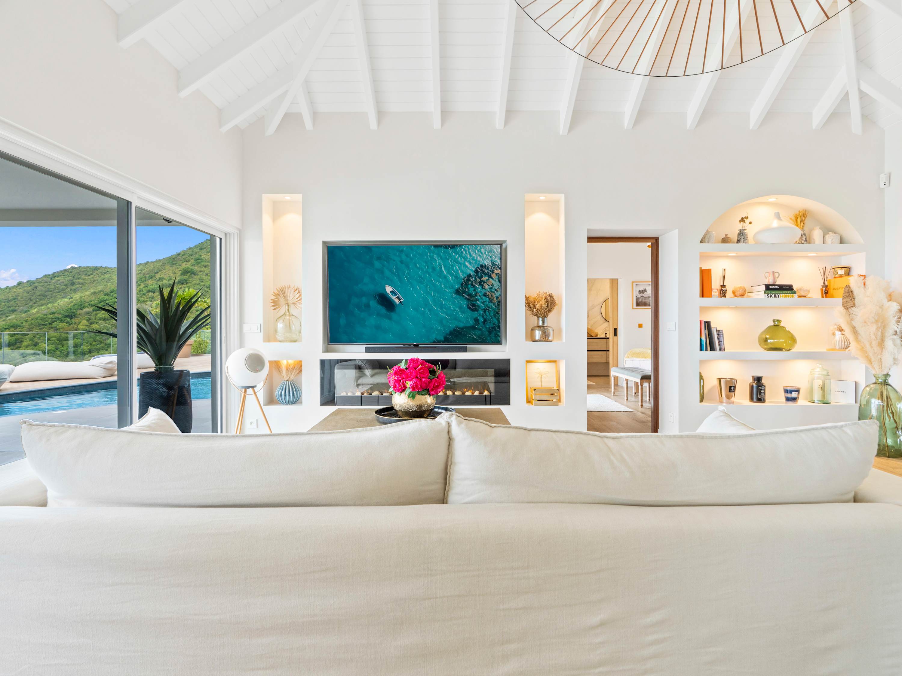 Villa Almaro, Modern Boho Hillside Villa with Anguilla Sea Views - Photo 39