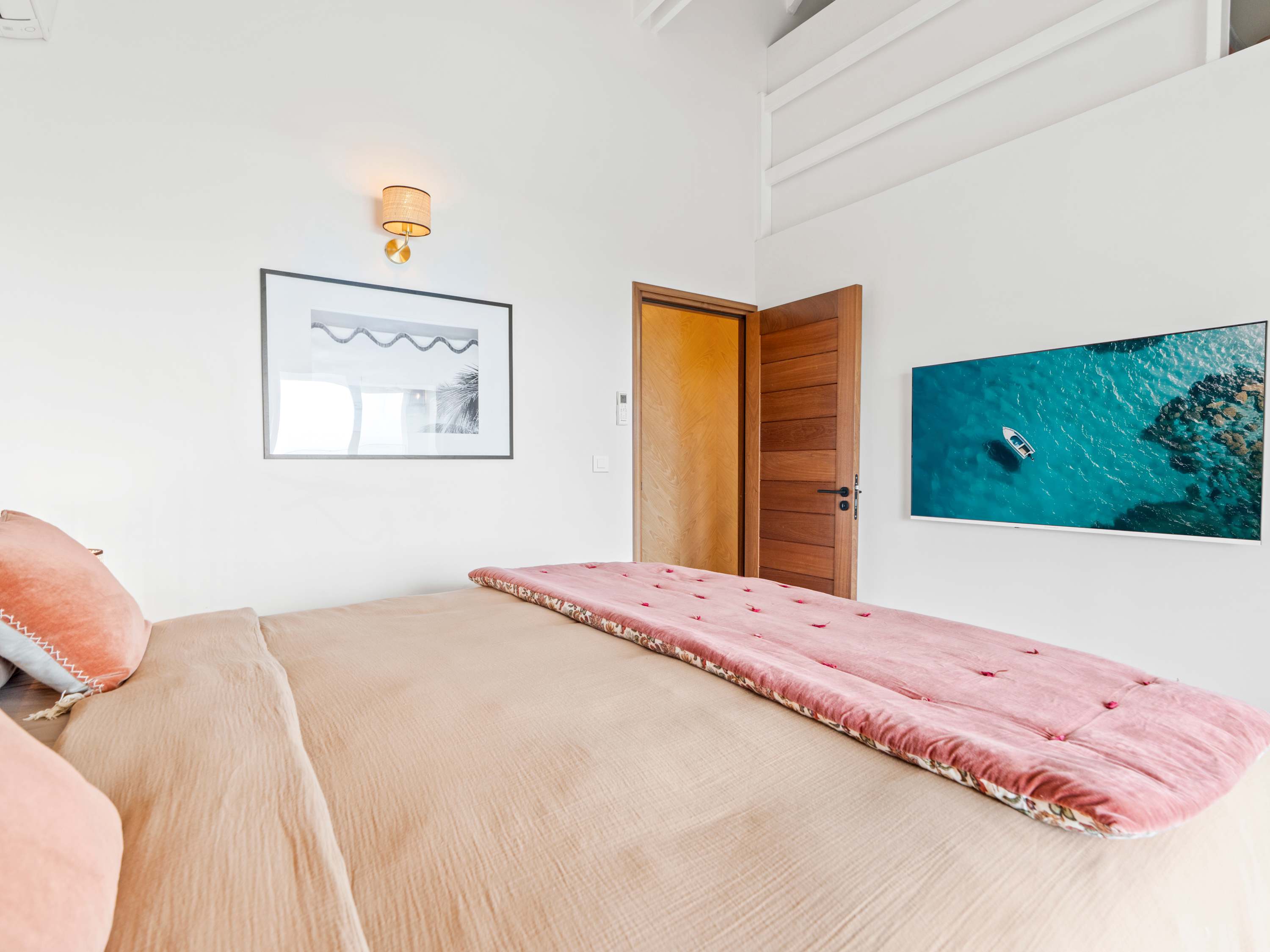 Villa Almaro, Modern Boho Hillside Villa with Anguilla Sea Views - Photo 62
