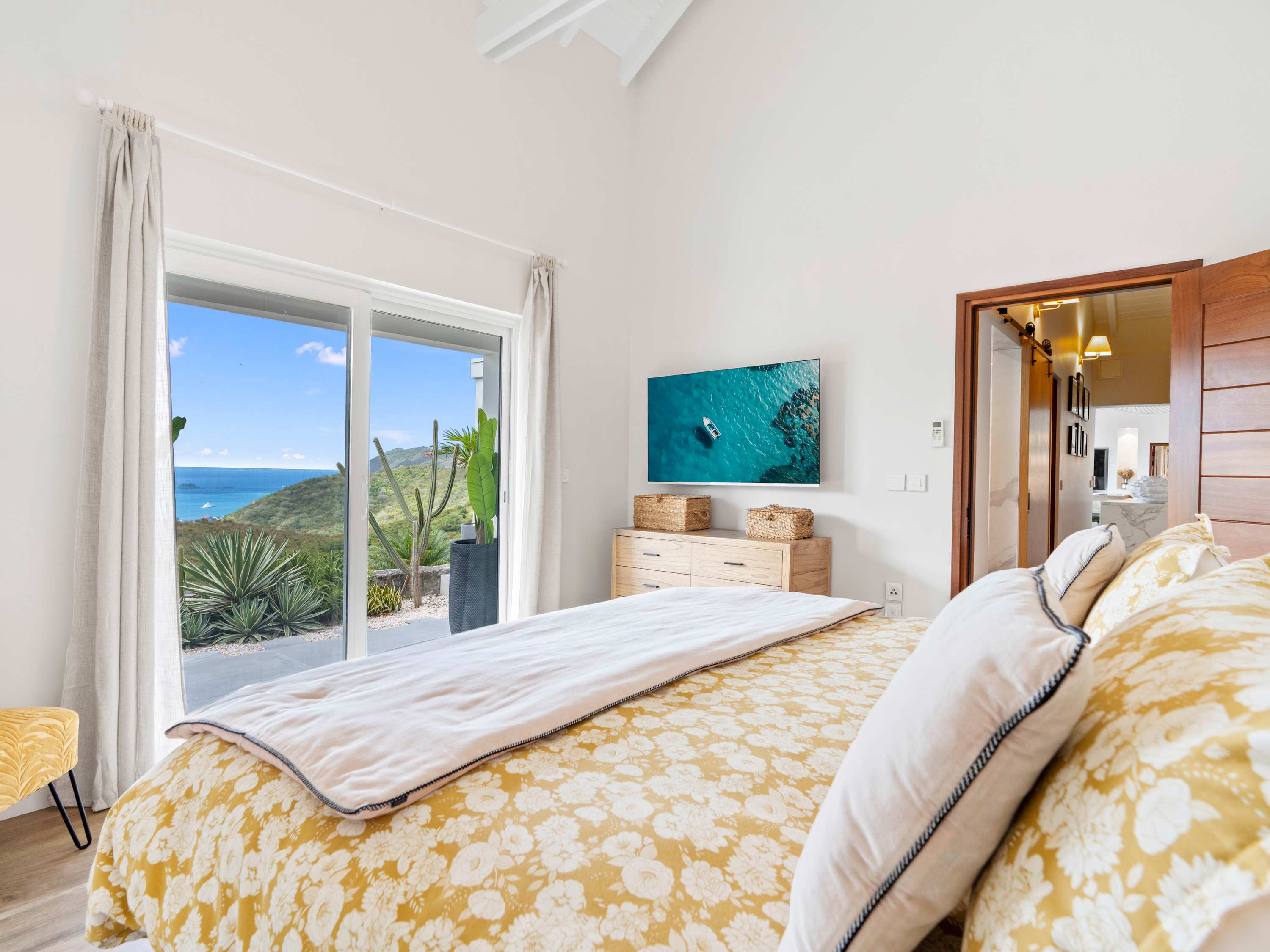 Villa Almaro, Modern Boho Hillside Villa with Anguilla Sea Views - Photo 65