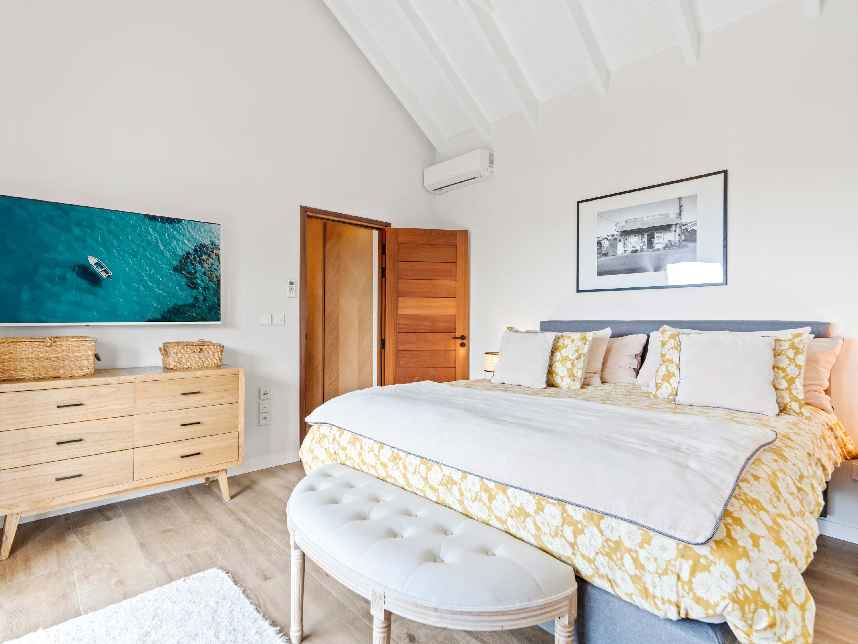 Villa Almaro, Modern Boho Hillside Villa with Anguilla Sea Views - Photo 68
