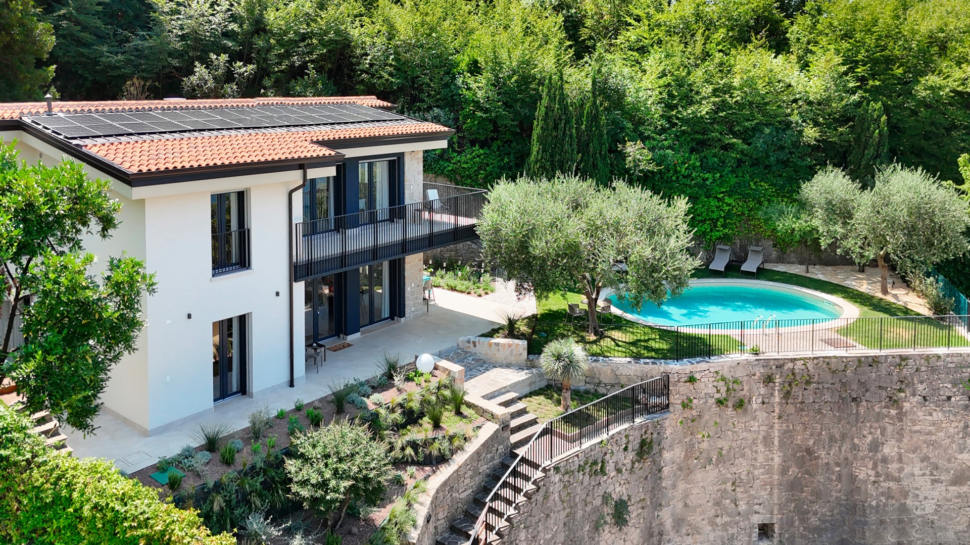 Villa Ama, Modern Lake Garda Retreat with Panoramic Views Gallery 1