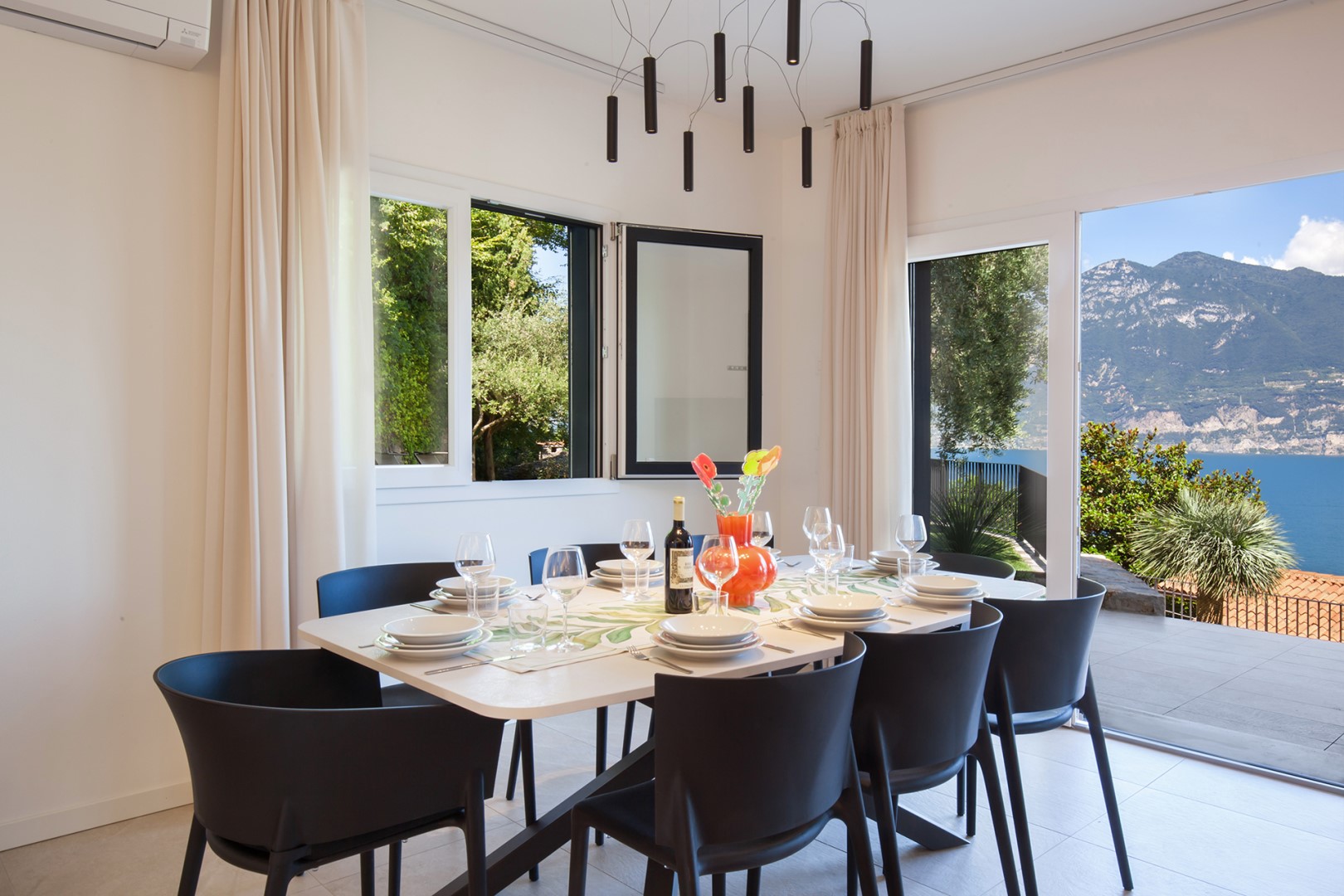 Villa Ama, Modern Lake Garda Retreat with Panoramic Views - Photo 20