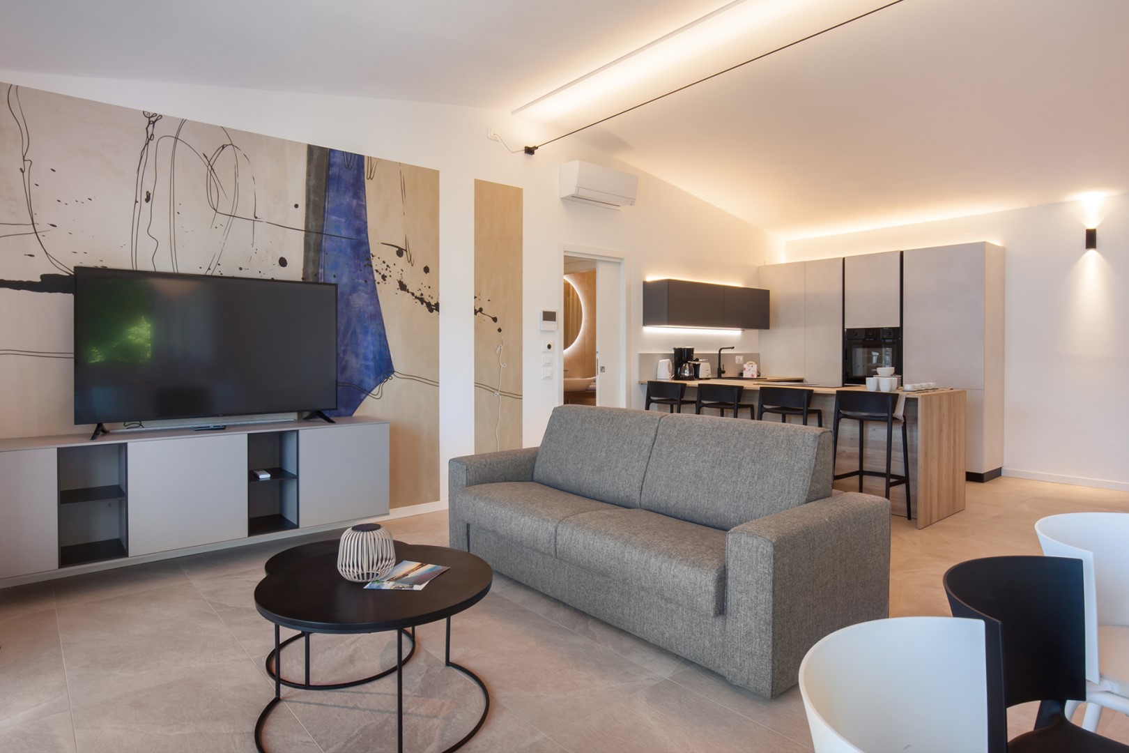 Villa Ama, Modern Lake Garda Retreat with Panoramic Views - Photo 28