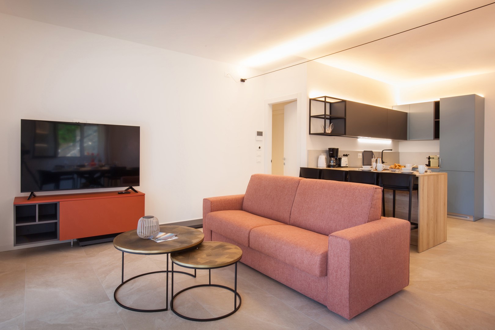Villa Ama, Modern Lake Garda Retreat with Panoramic Views - Photo 31