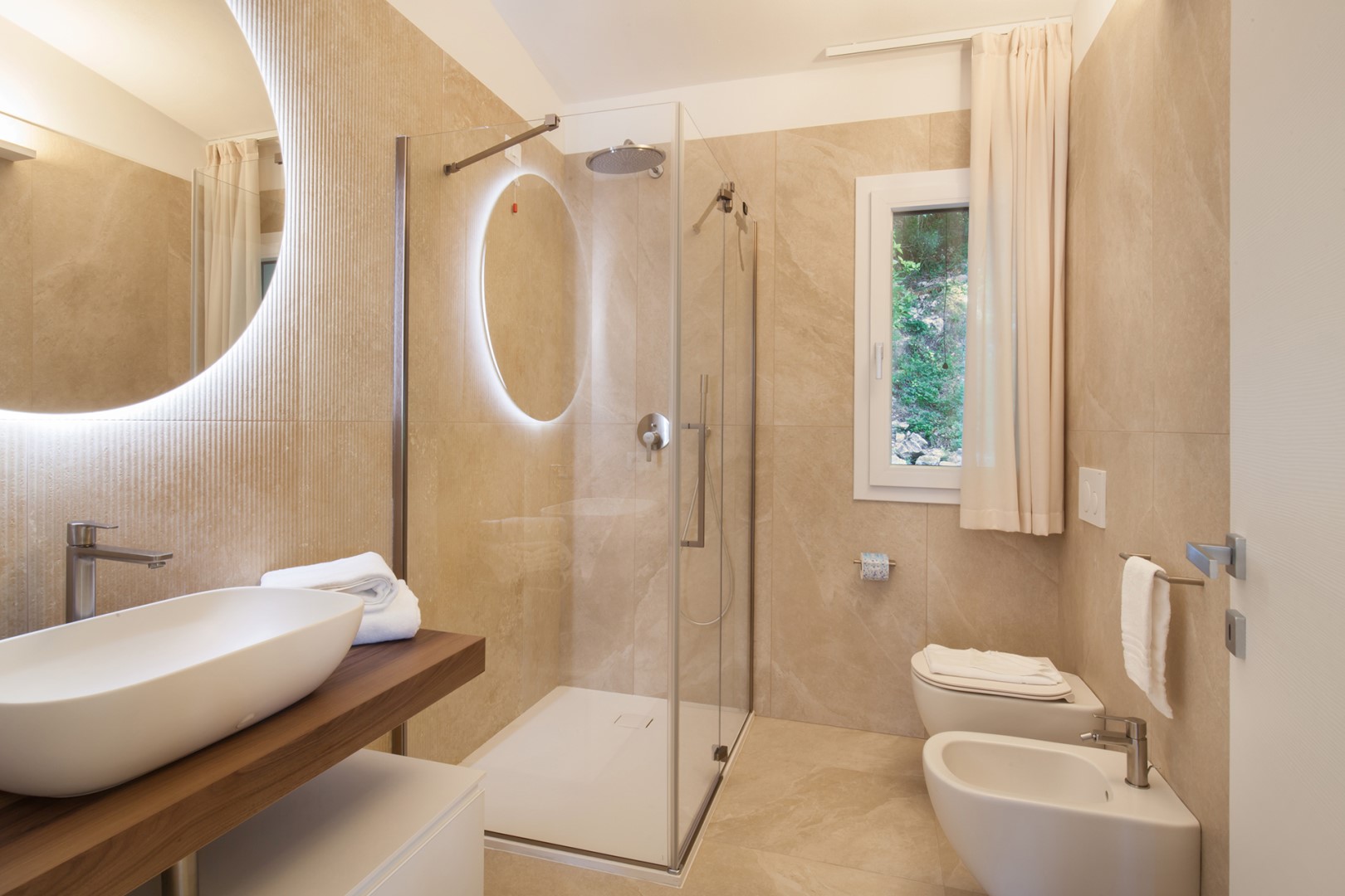 Villa Ama, Modern Lake Garda Retreat with Panoramic Views - Photo 42