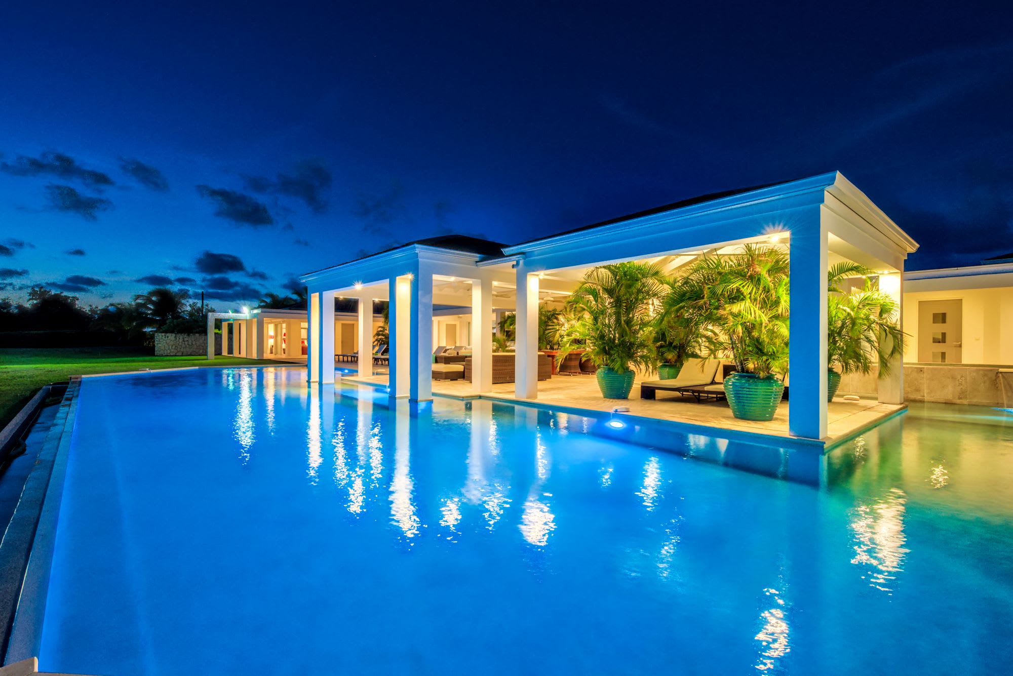 Villa Ambiance, a Terres Basses Estate with Panoramic Sea Views and Two Pools - Photo 22