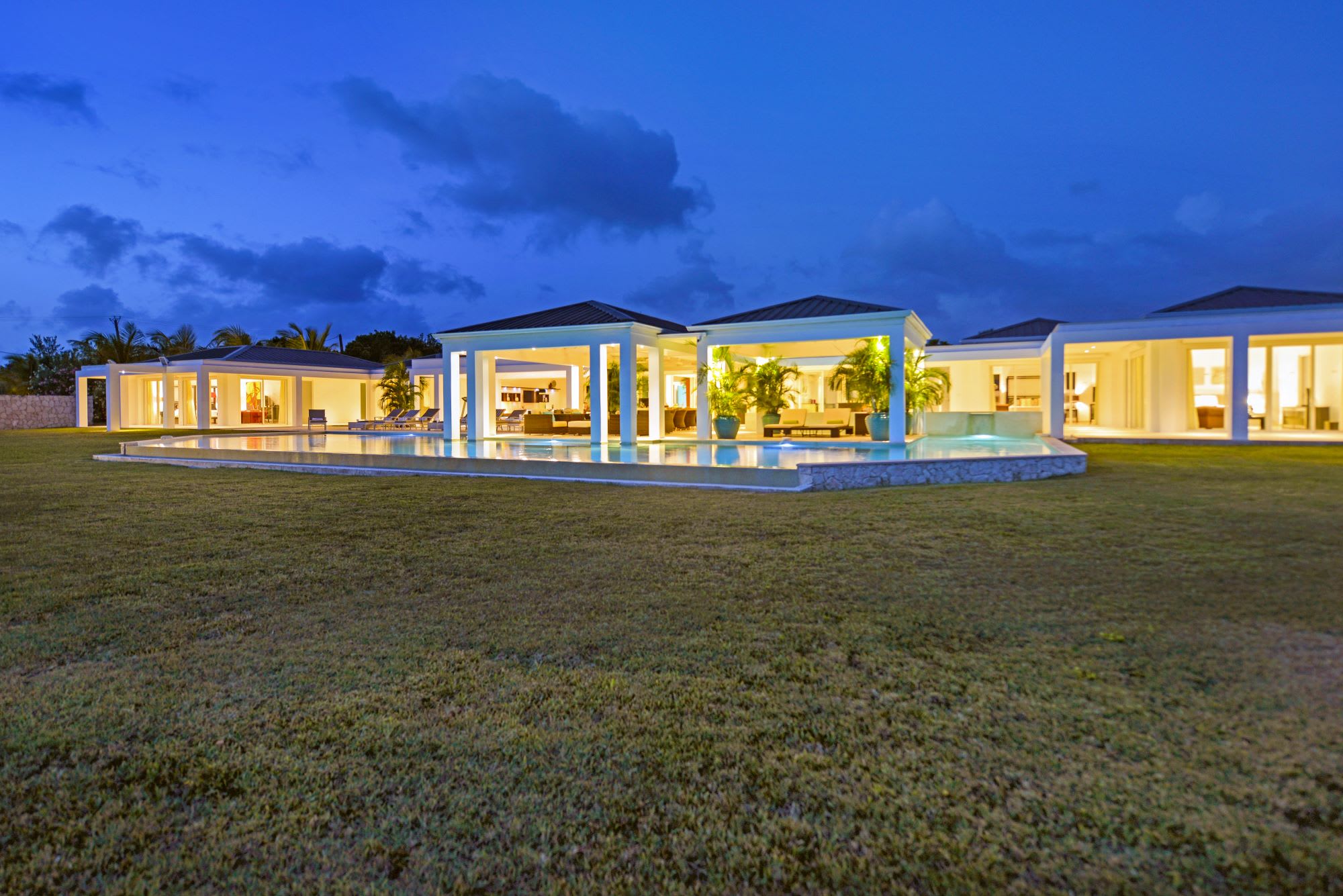 Villa Ambiance, a Terres Basses Estate with Panoramic Sea Views and Two Pools - Photo 23