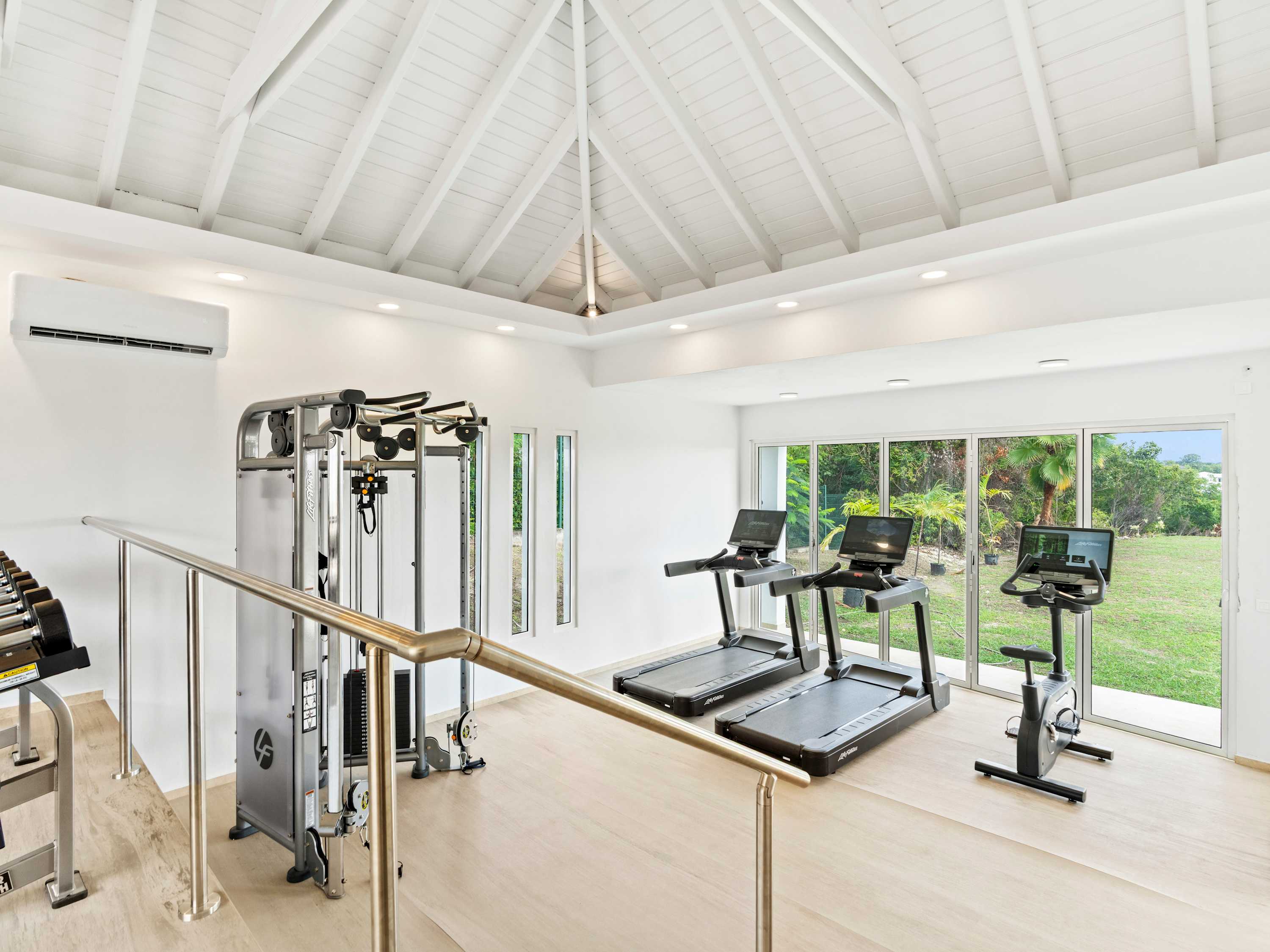 Villa Ambiance, a Terres Basses Estate with Panoramic Sea Views and Two Pools - Photo 57