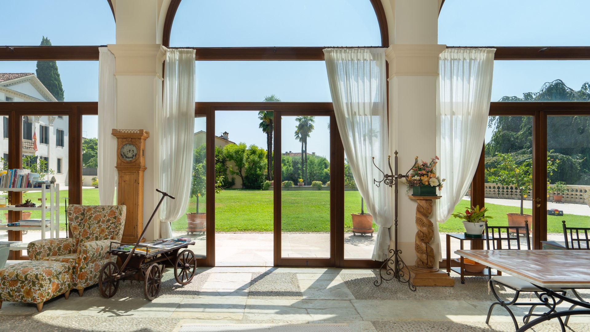 Villa Barchessa Panigai, Neoclassical Calm in Veneto’s Prosecco Hills - Photo 21