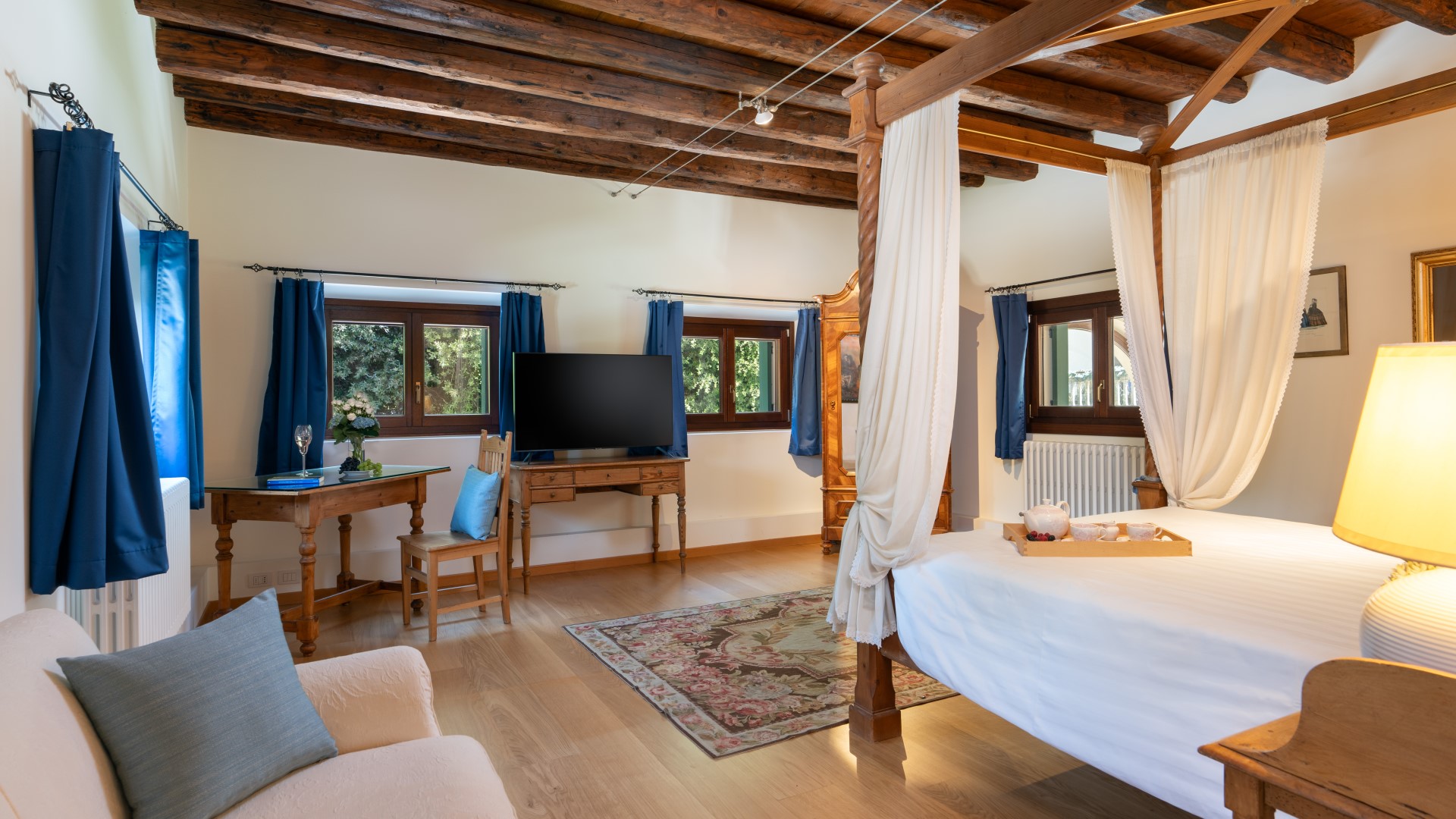 Villa Barchessa Panigai, Neoclassical Calm in Veneto’s Prosecco Hills - Photo 37