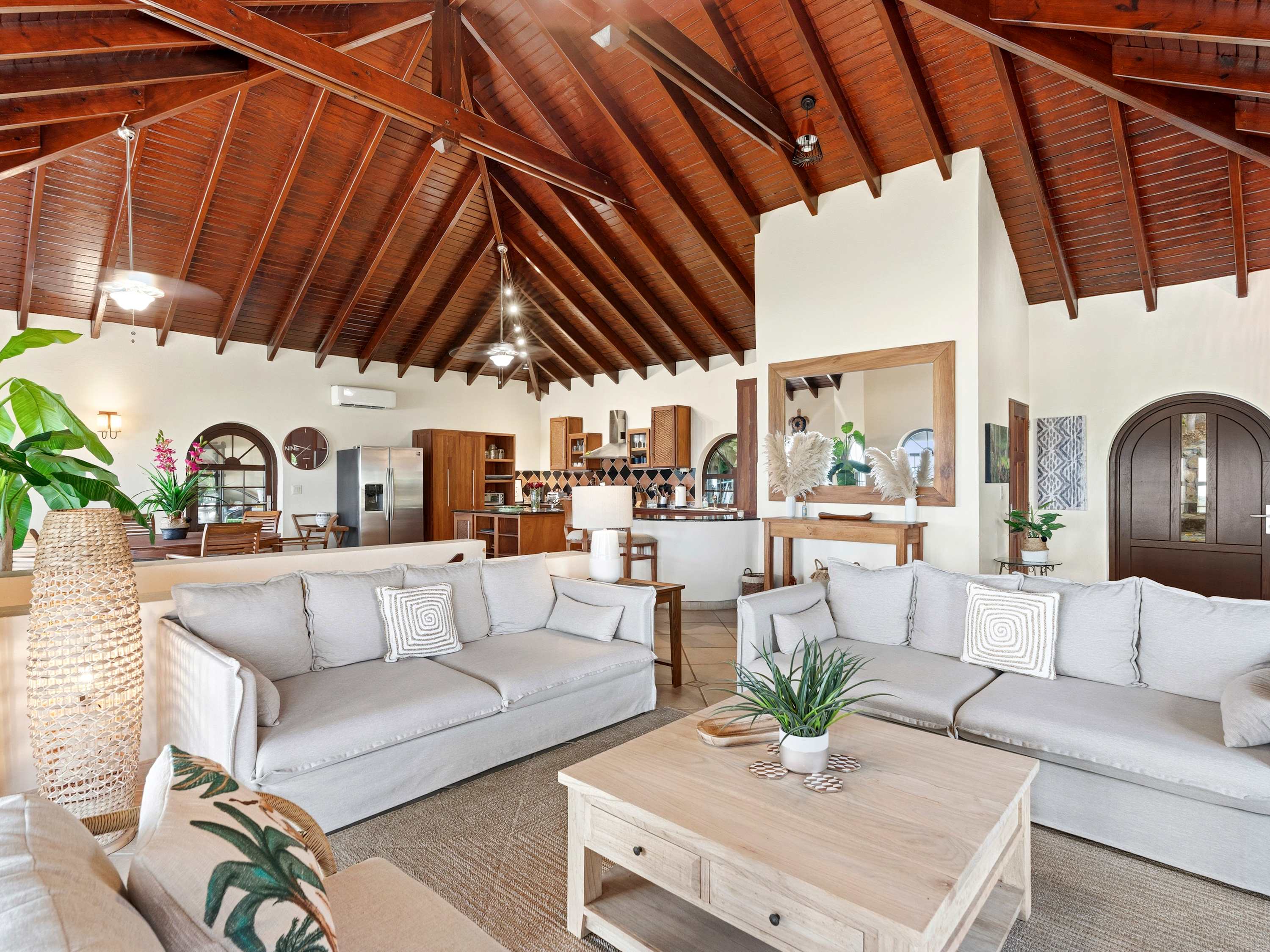 Villa Baywood, Beachfront Dawn Beach Villa with Private Pool and Sea Views - Photo 16