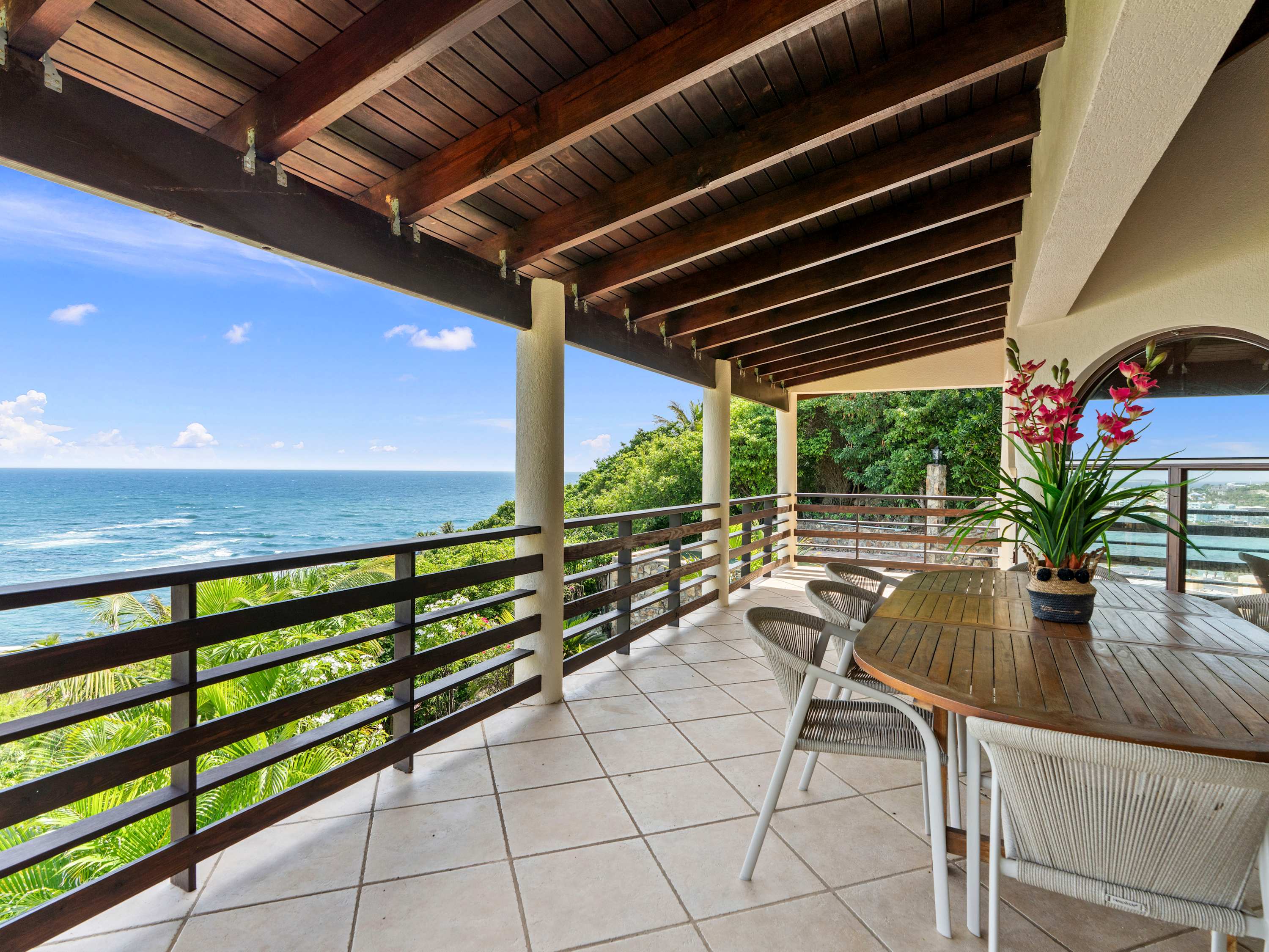 Villa Baywood, Beachfront Dawn Beach Villa with Private Pool and Sea Views - Photo 20