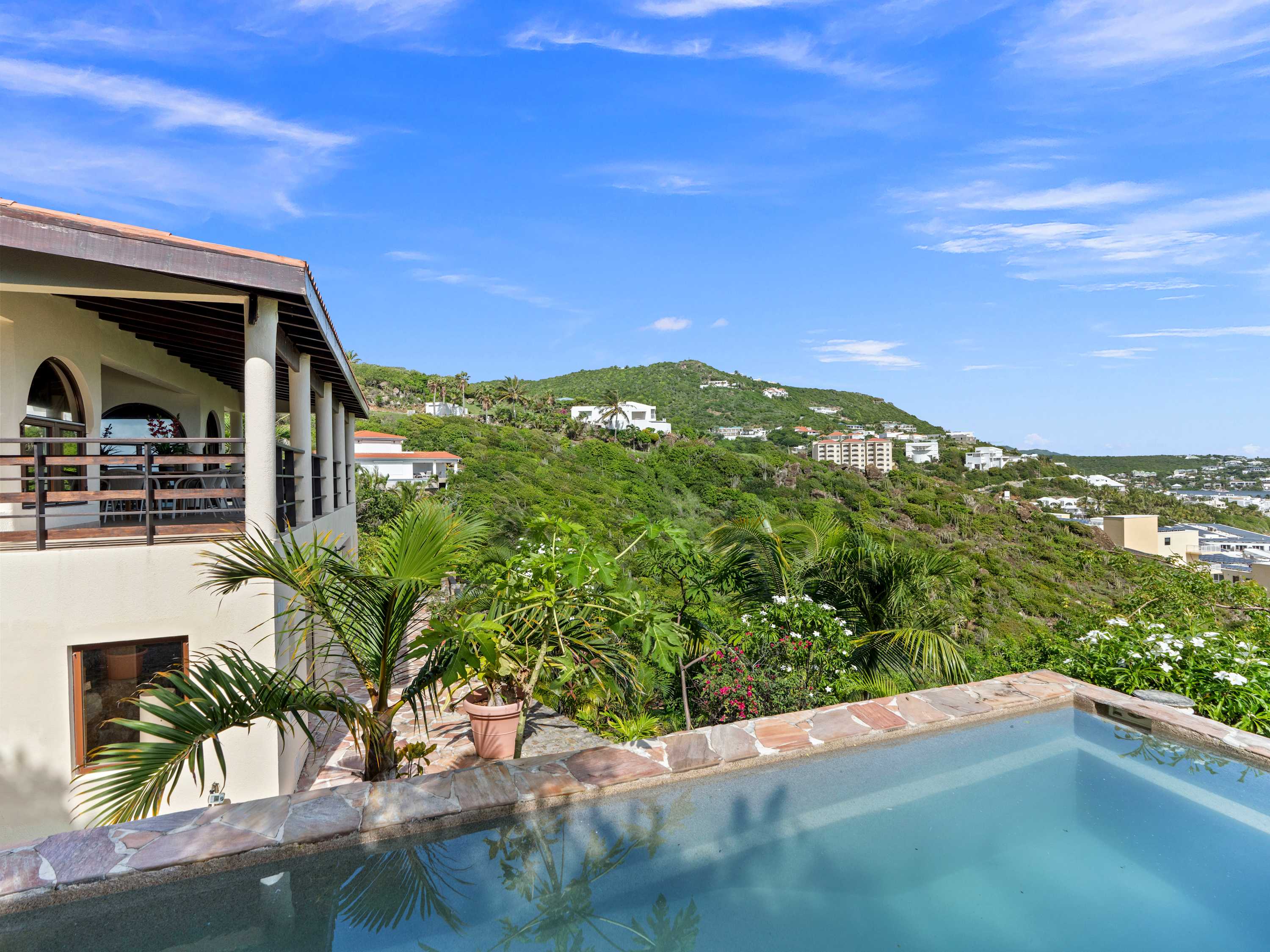 Villa Baywood, Beachfront Dawn Beach Villa with Private Pool and Sea Views Gallery 2