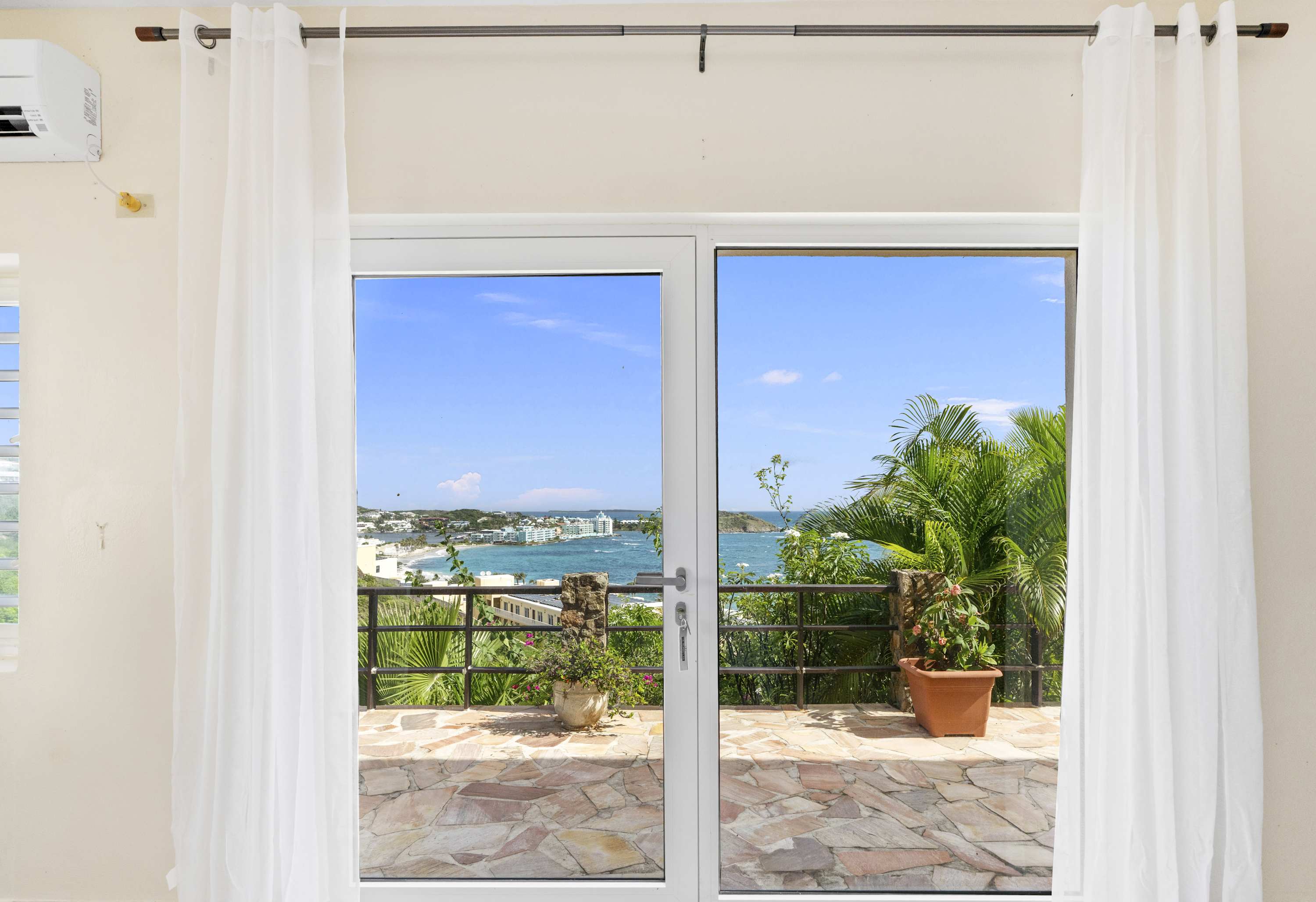 Villa Baywood, Beachfront Dawn Beach Villa with Private Pool and Sea Views - Photo 41