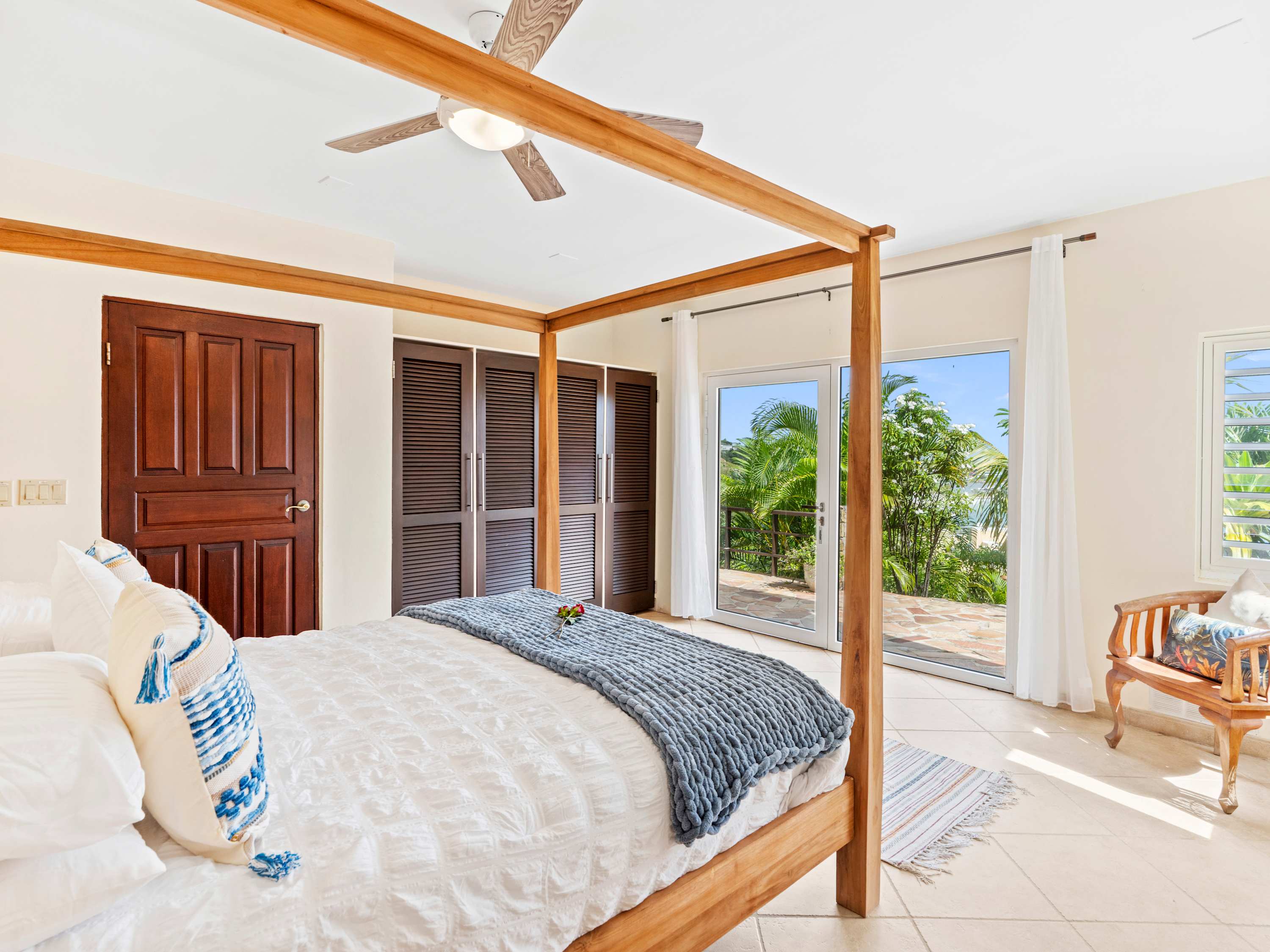 Villa Baywood, Beachfront Dawn Beach Villa with Private Pool and Sea Views - Photo 46