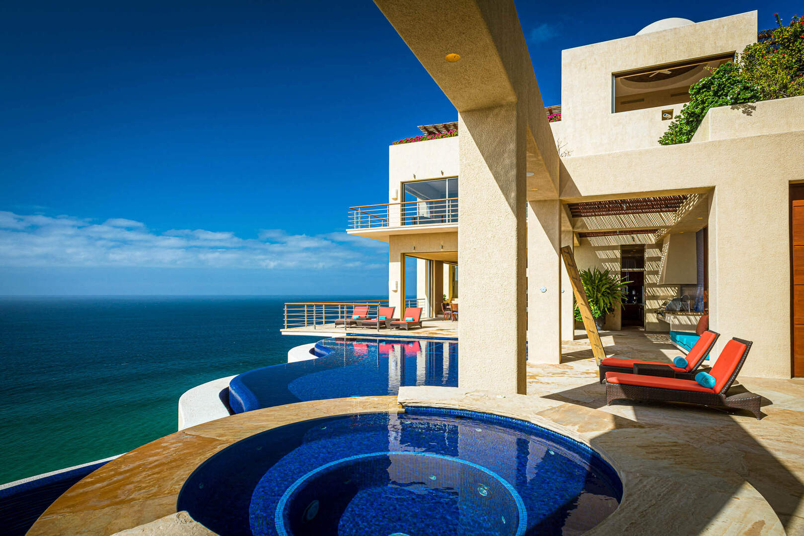 Villa Bellissima, Clifftop Pedregal Estate with Twin Infinity Pools and Pacific Views - Photo 11
