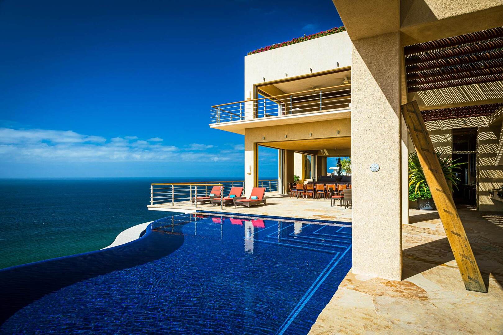 Villa Bellissima, Clifftop Pedregal Estate with Twin Infinity Pools and Pacific Views - Photo 12