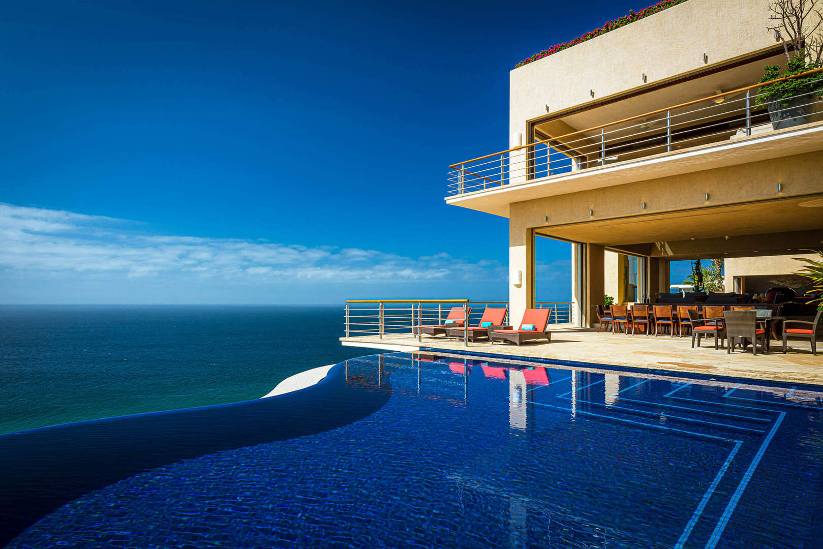 Villa Bellissima, Clifftop Pedregal Estate with Twin Infinity Pools and Pacific Views - Photo 14