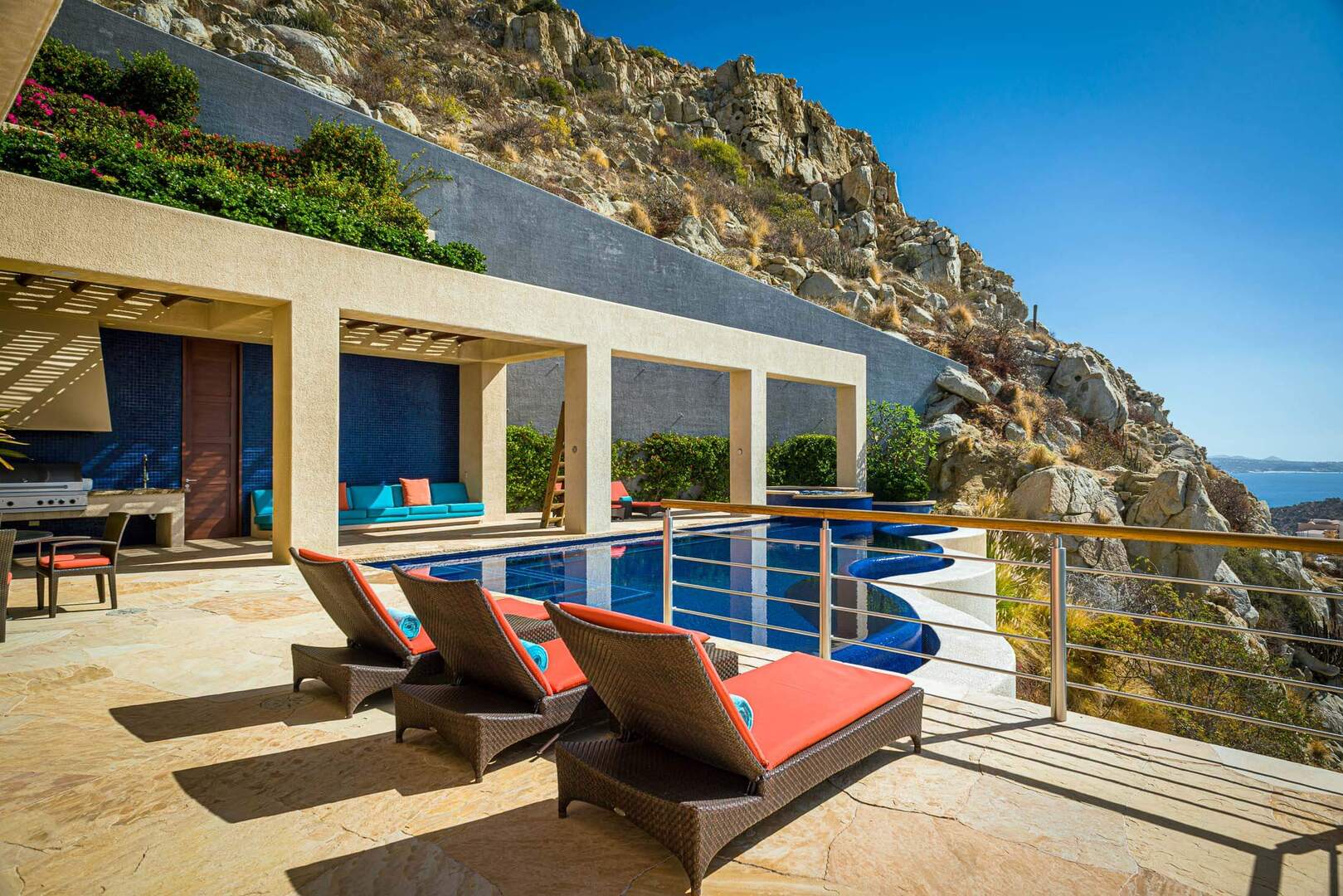 Villa Bellissima, Clifftop Pedregal Estate with Twin Infinity Pools and Pacific Views - Photo 17
