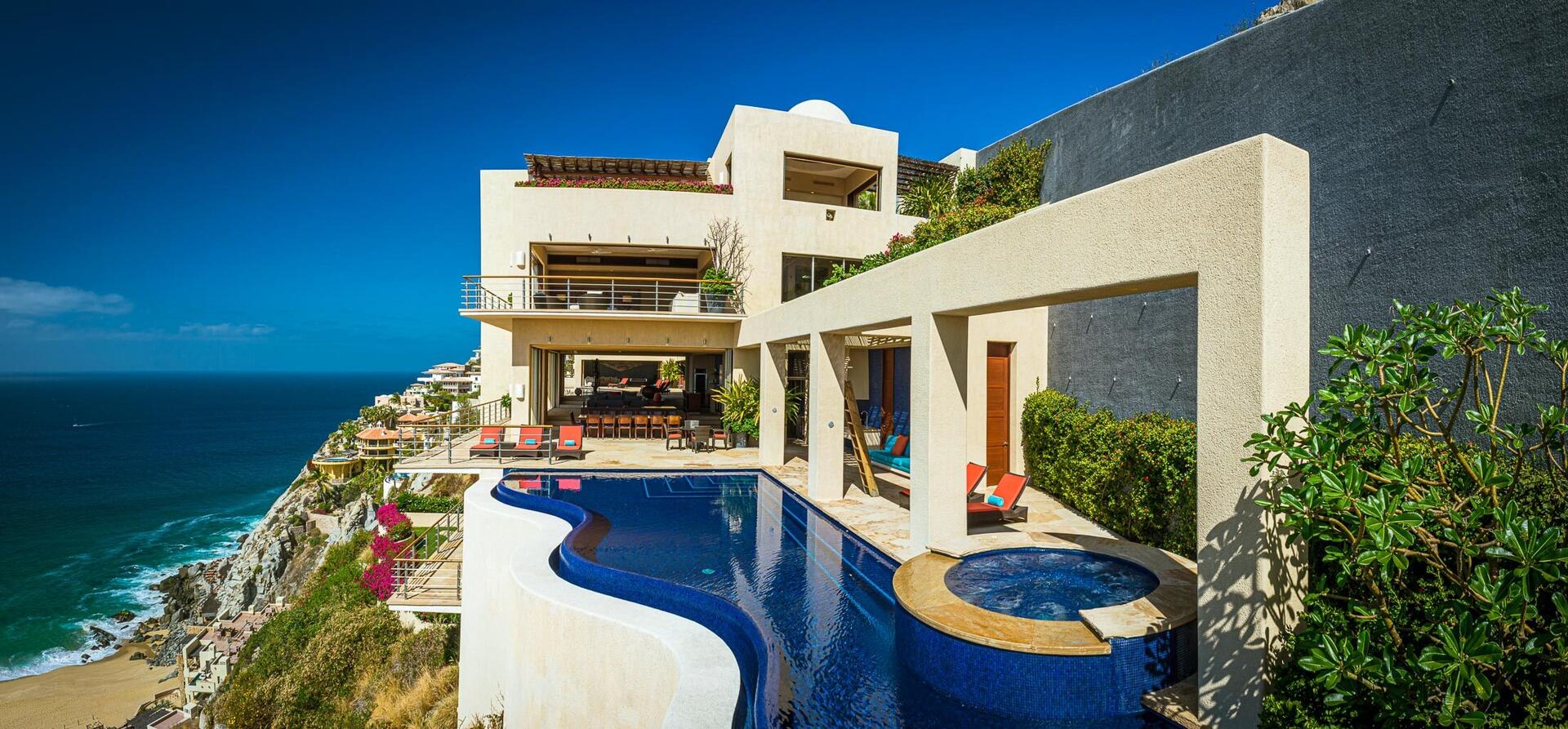 Villa Bellissima, Clifftop Pedregal Estate with Twin Infinity Pools and Pacific Views - Photo 19