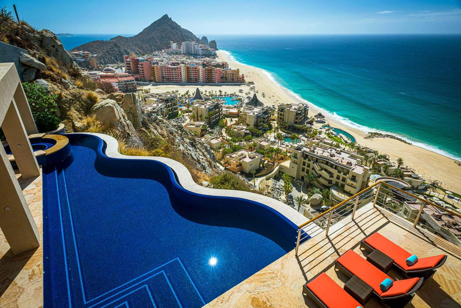Villa Bellissima, Clifftop Pedregal Estate with Twin Infinity Pools and Pacific Views - Photo 20