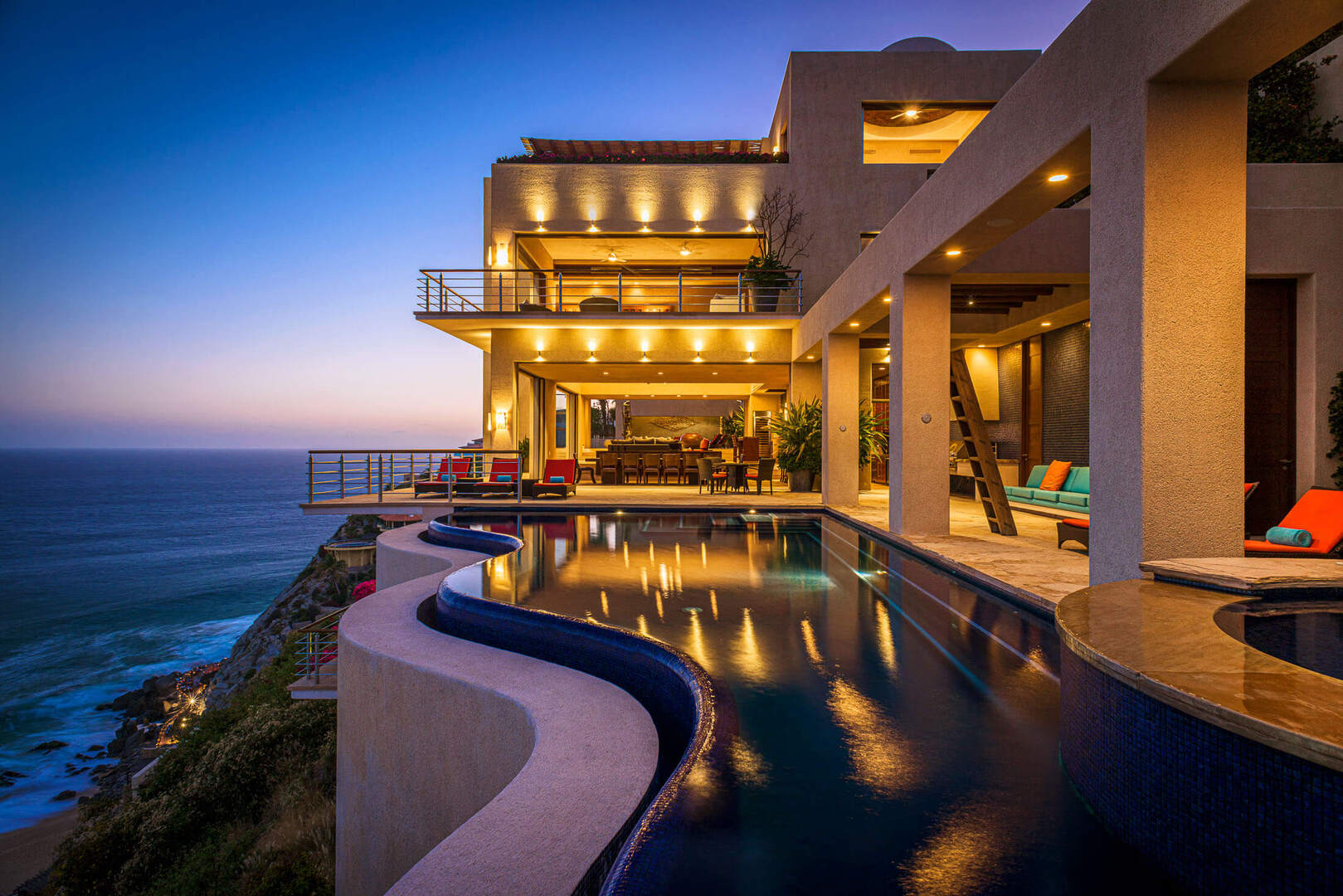 Villa Bellissima, Clifftop Pedregal Estate with Twin Infinity Pools and Pacific Views Gallery 2