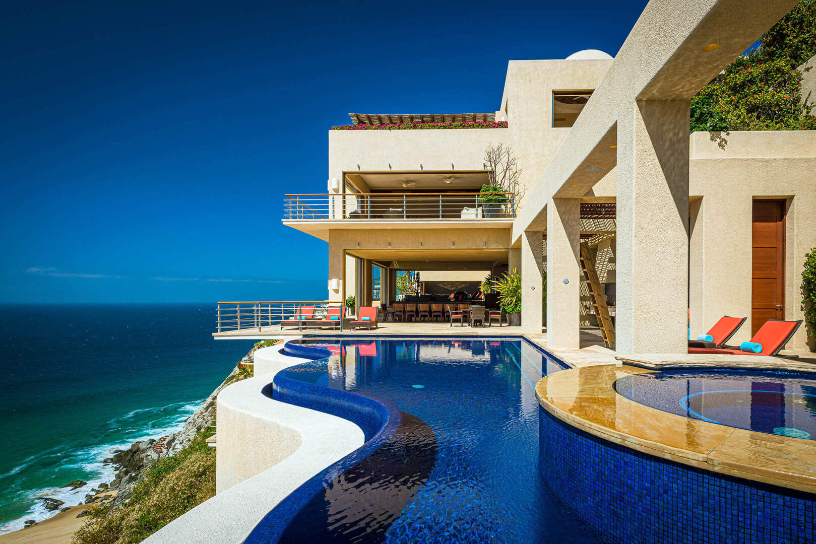 Villa Bellissima, Clifftop Pedregal Estate with Twin Infinity Pools and Pacific Views - Photo 22