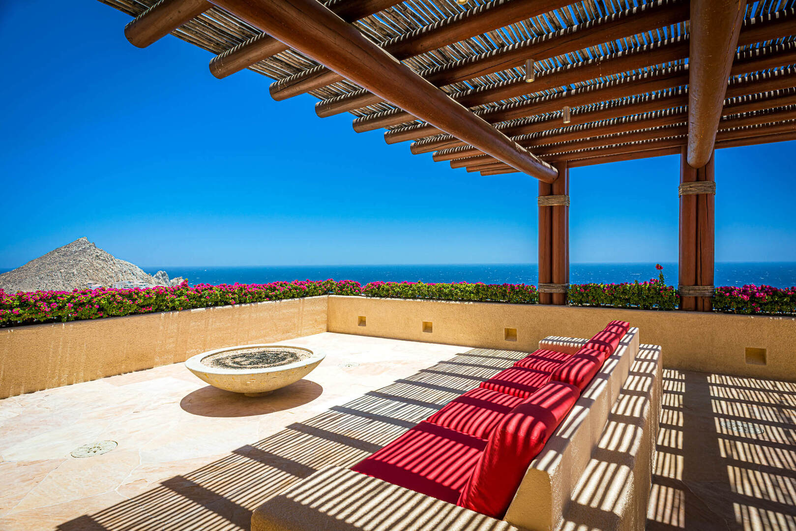 Villa Bellissima, Clifftop Pedregal Estate with Twin Infinity Pools and Pacific Views - Photo 27