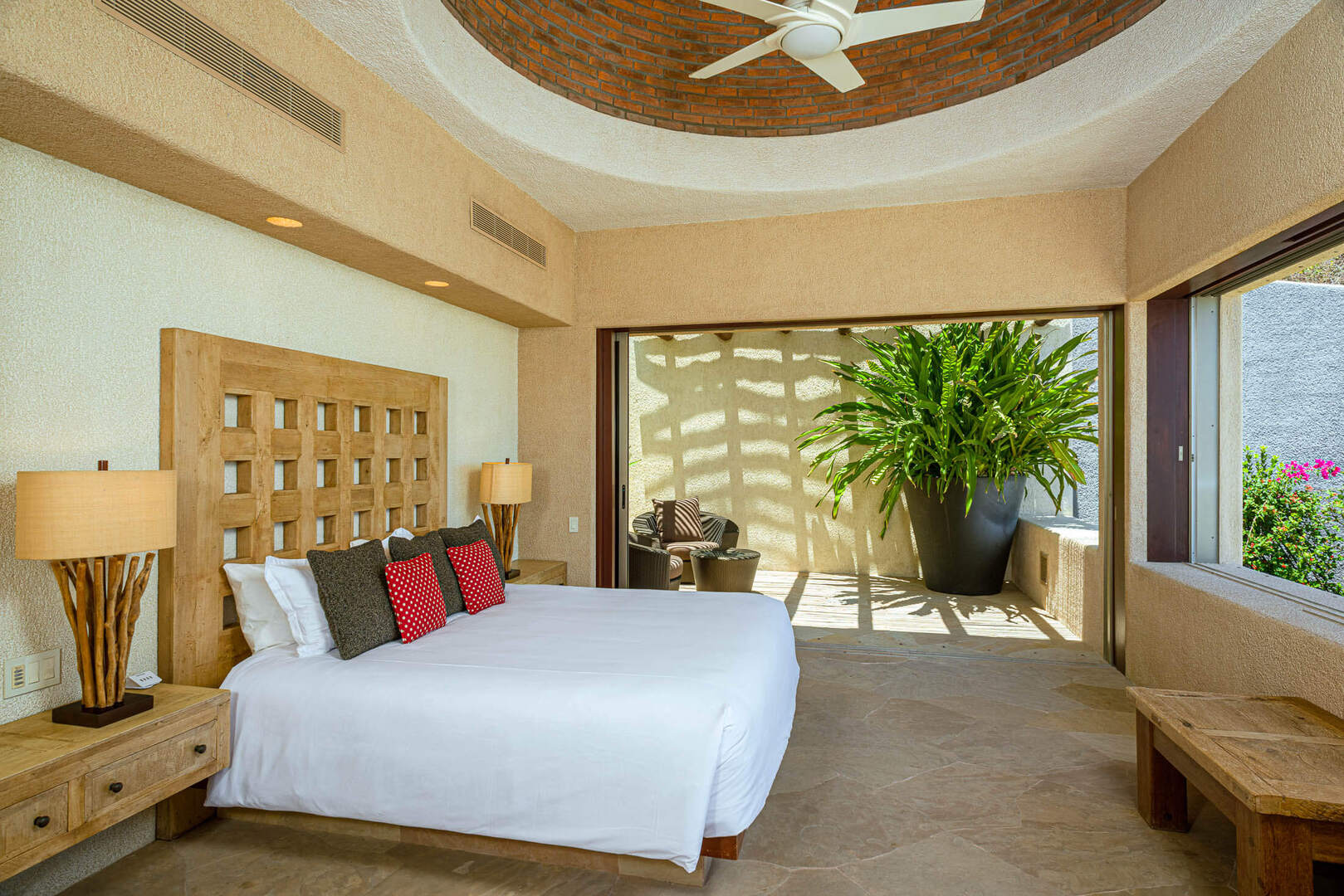 Villa Bellissima, Clifftop Pedregal Estate with Twin Infinity Pools and Pacific Views - Photo 29