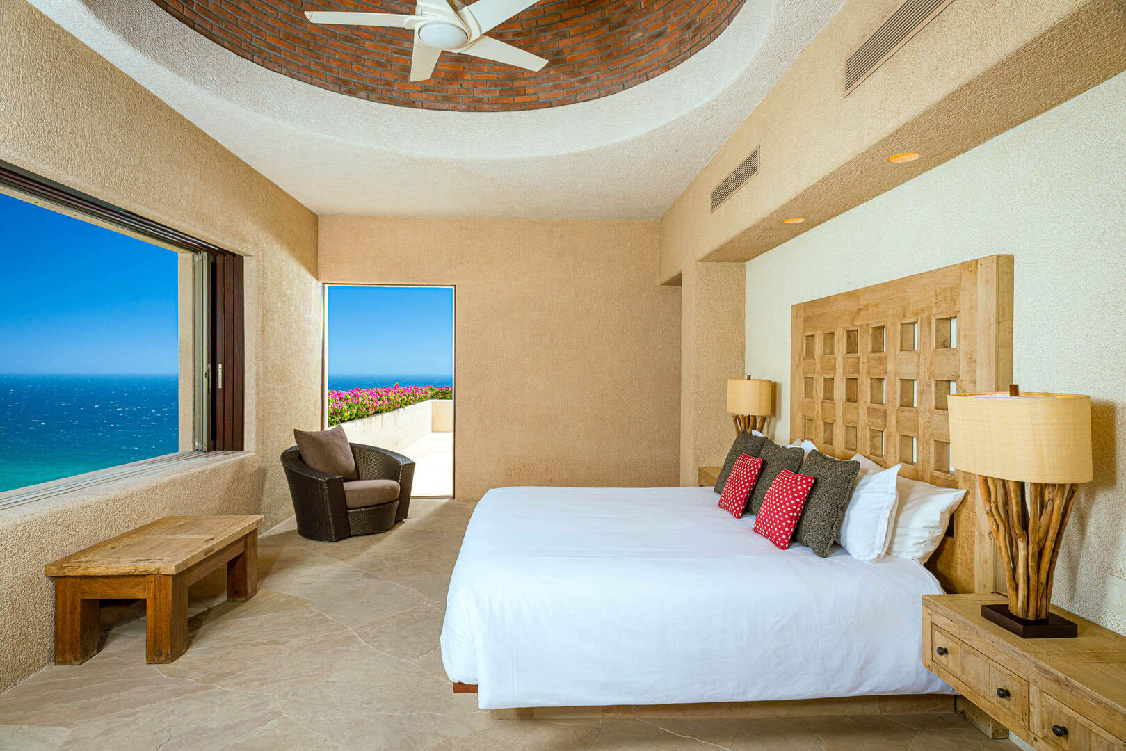Villa Bellissima, Clifftop Pedregal Estate with Twin Infinity Pools and Pacific Views - Photo 30
