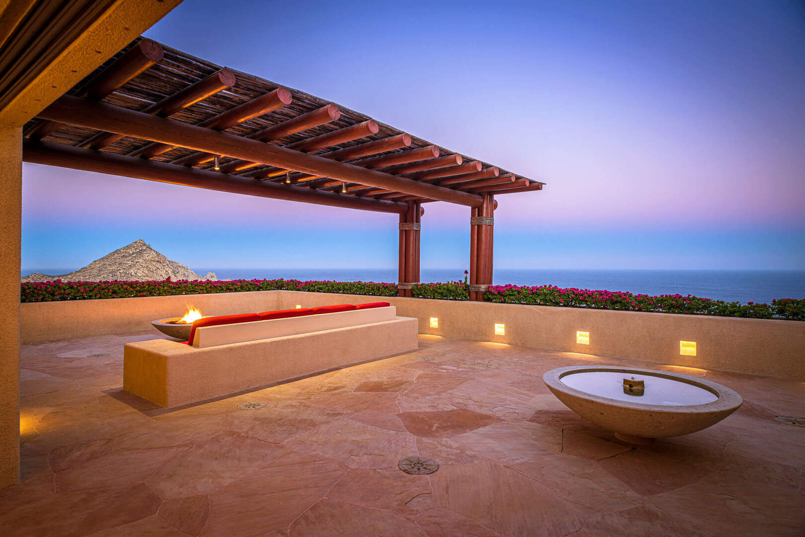 Villa Bellissima, Clifftop Pedregal Estate with Twin Infinity Pools and Pacific Views - Photo 35