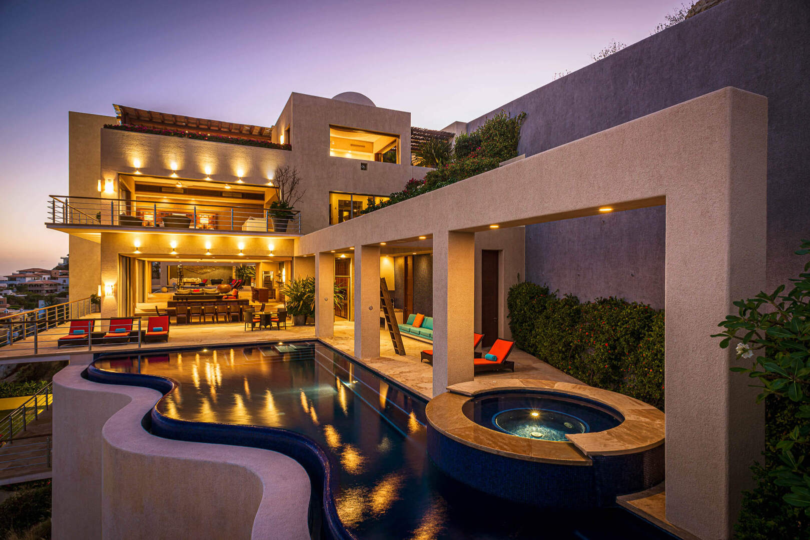 Villa Bellissima, Clifftop Pedregal Estate with Twin Infinity Pools and Pacific Views - Photo 36