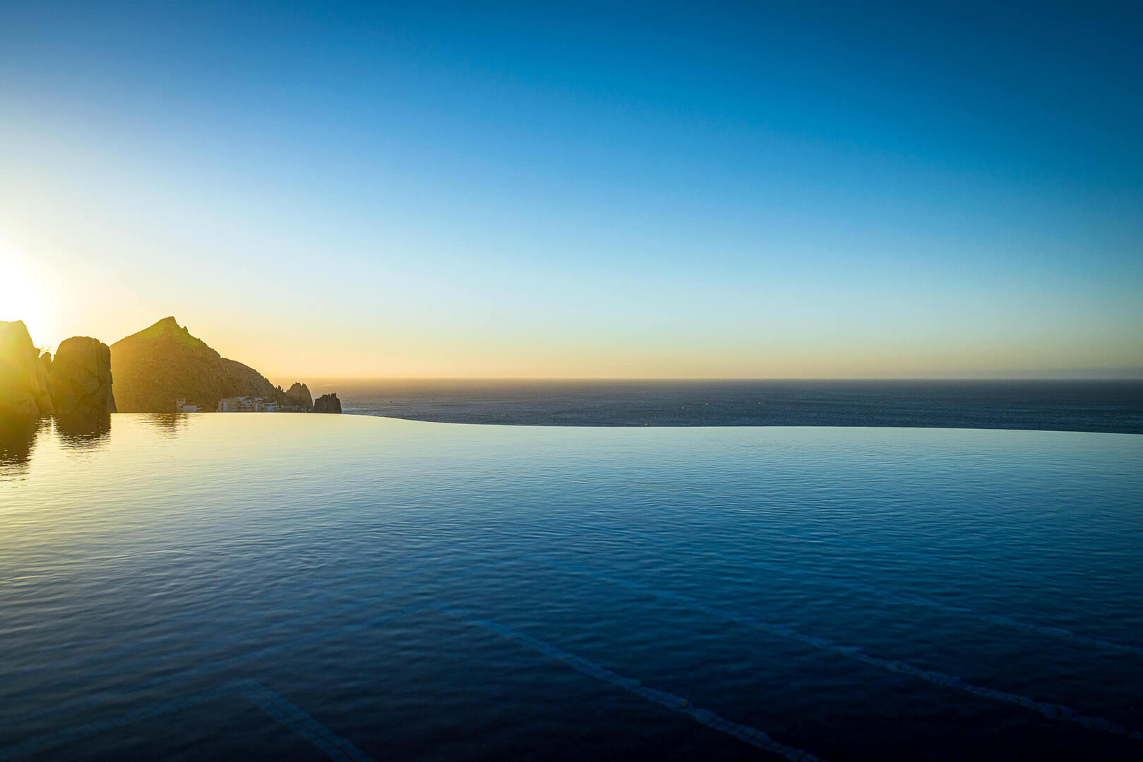 Villa Bellissima, Clifftop Pedregal Estate with Twin Infinity Pools and Pacific Views - Photo 45