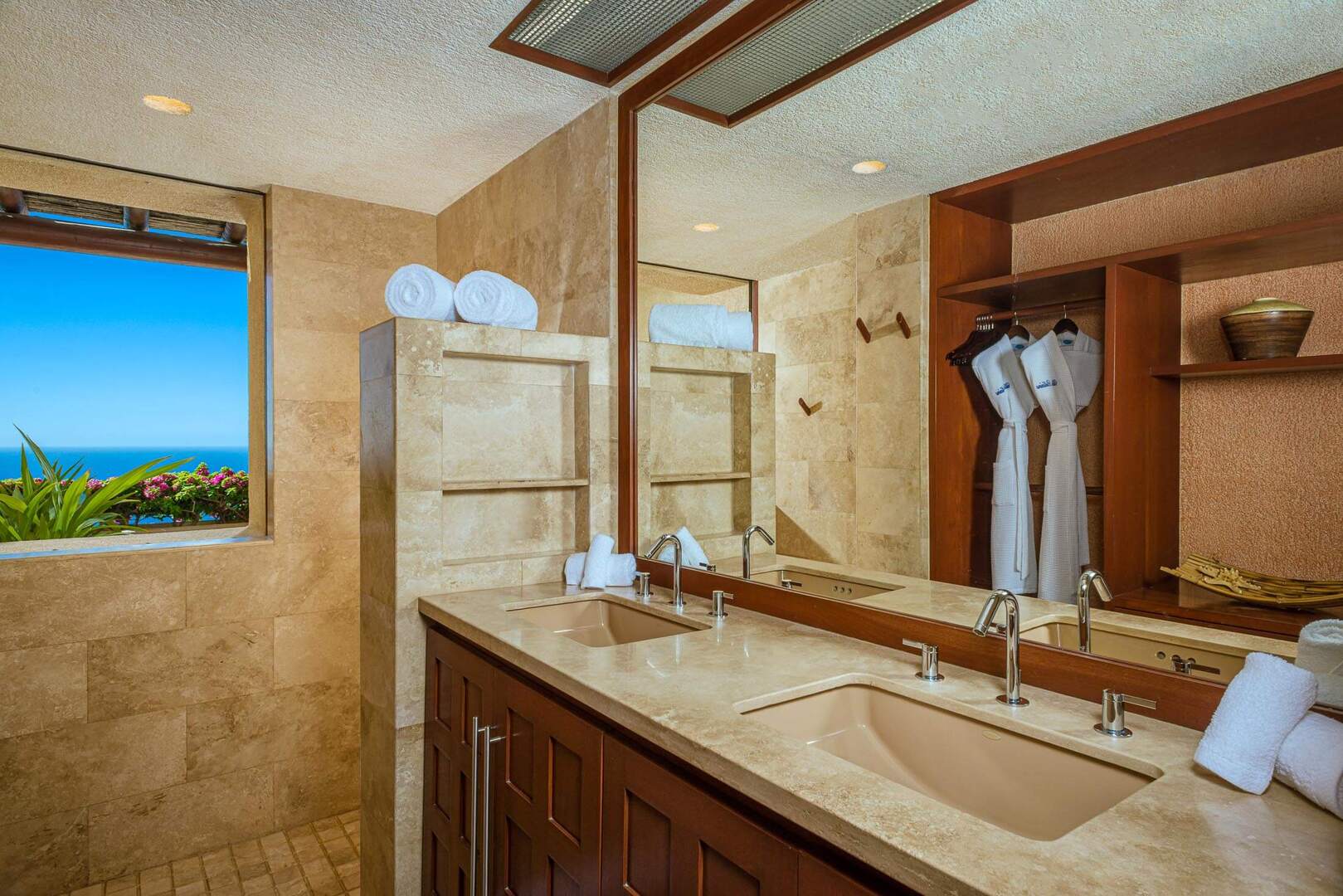Villa Bellissima, Clifftop Pedregal Estate with Twin Infinity Pools and Pacific Views - Photo 55