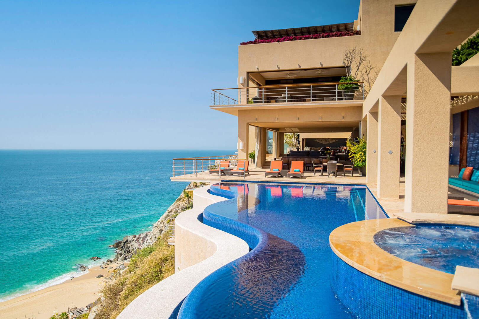 Villa Bellissima, Clifftop Pedregal Estate with Twin Infinity Pools and Pacific Views