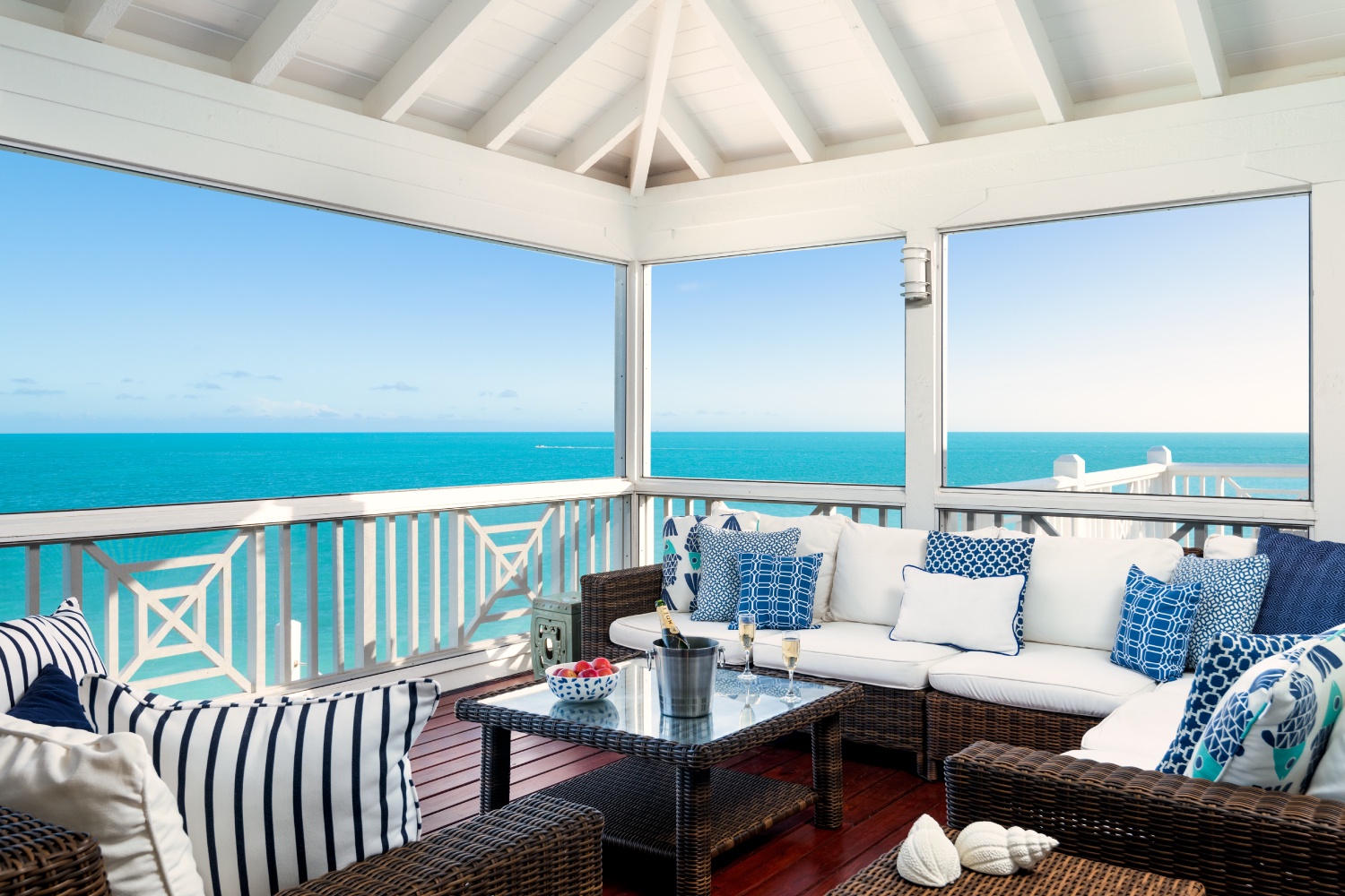 Villa Calypso, Oceanfront Grace on Sapodilla Bay - Photo 6