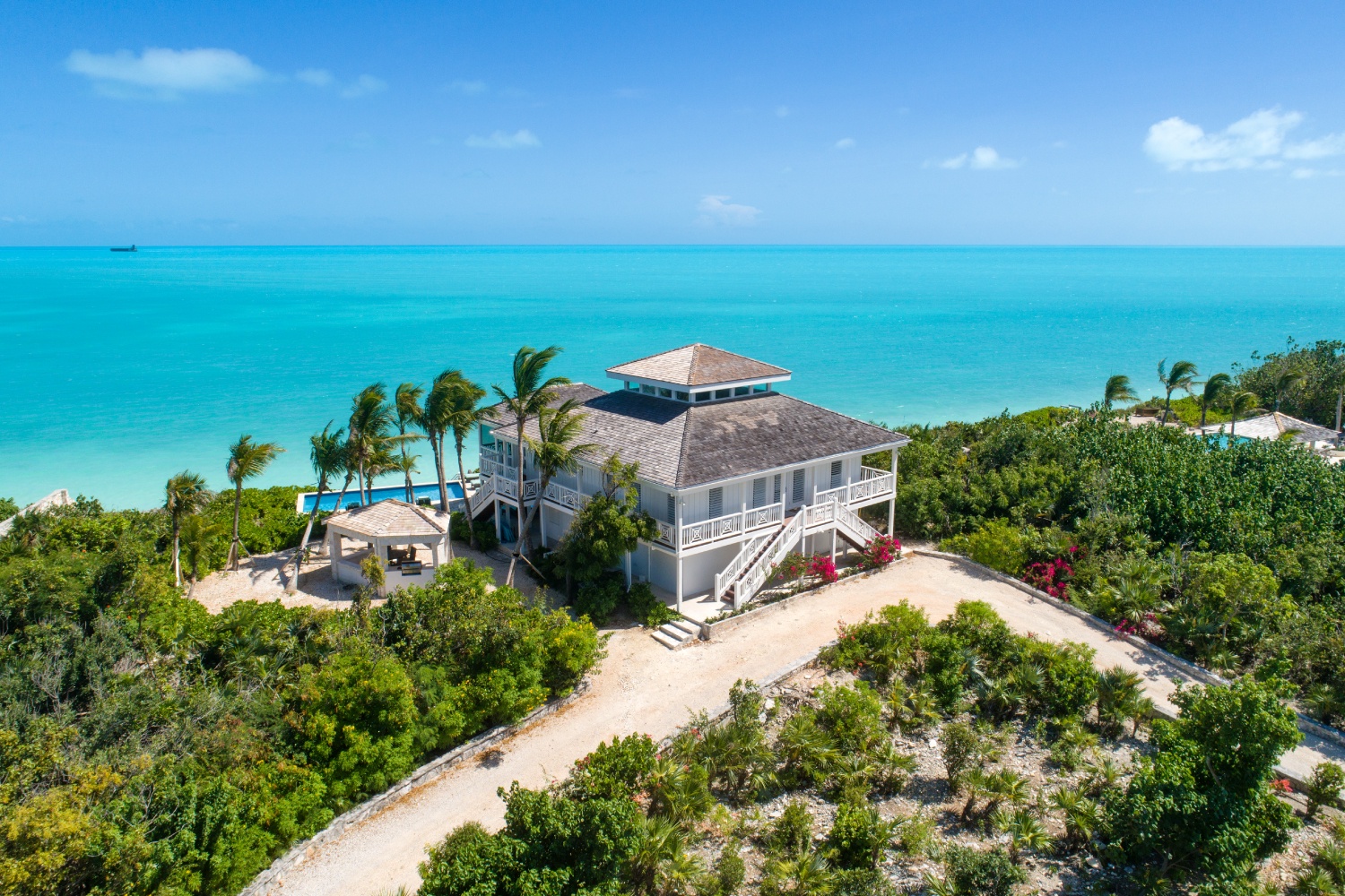 Villa Calypso, Oceanfront Grace on Sapodilla Bay - Photo 7
