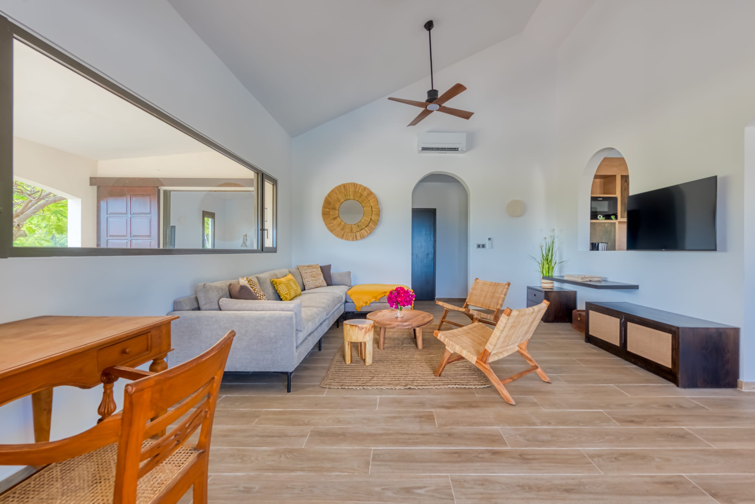 Villa Casa Capriolo, a Chic Beachfront Retreat on Baie Rouge - Photo 16
