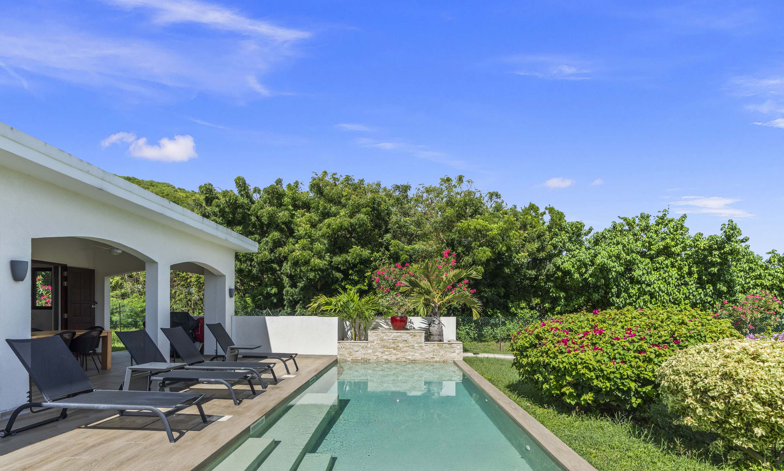 Villa Casa Capriolo, a Chic Beachfront Retreat on Baie Rouge - Photo 27