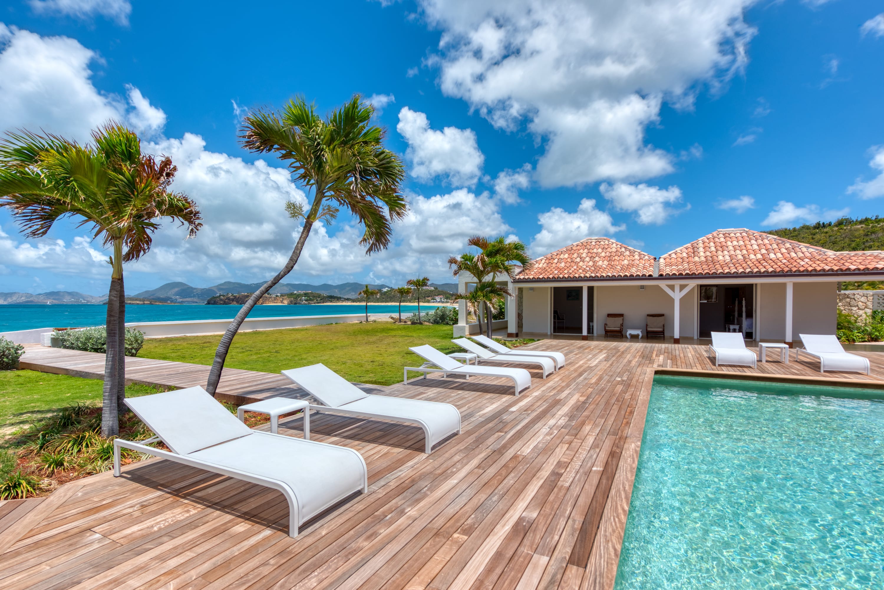 Villa Casa Cervo, Oceanfront Terres Basses Villa with Anguilla Views Gallery 3