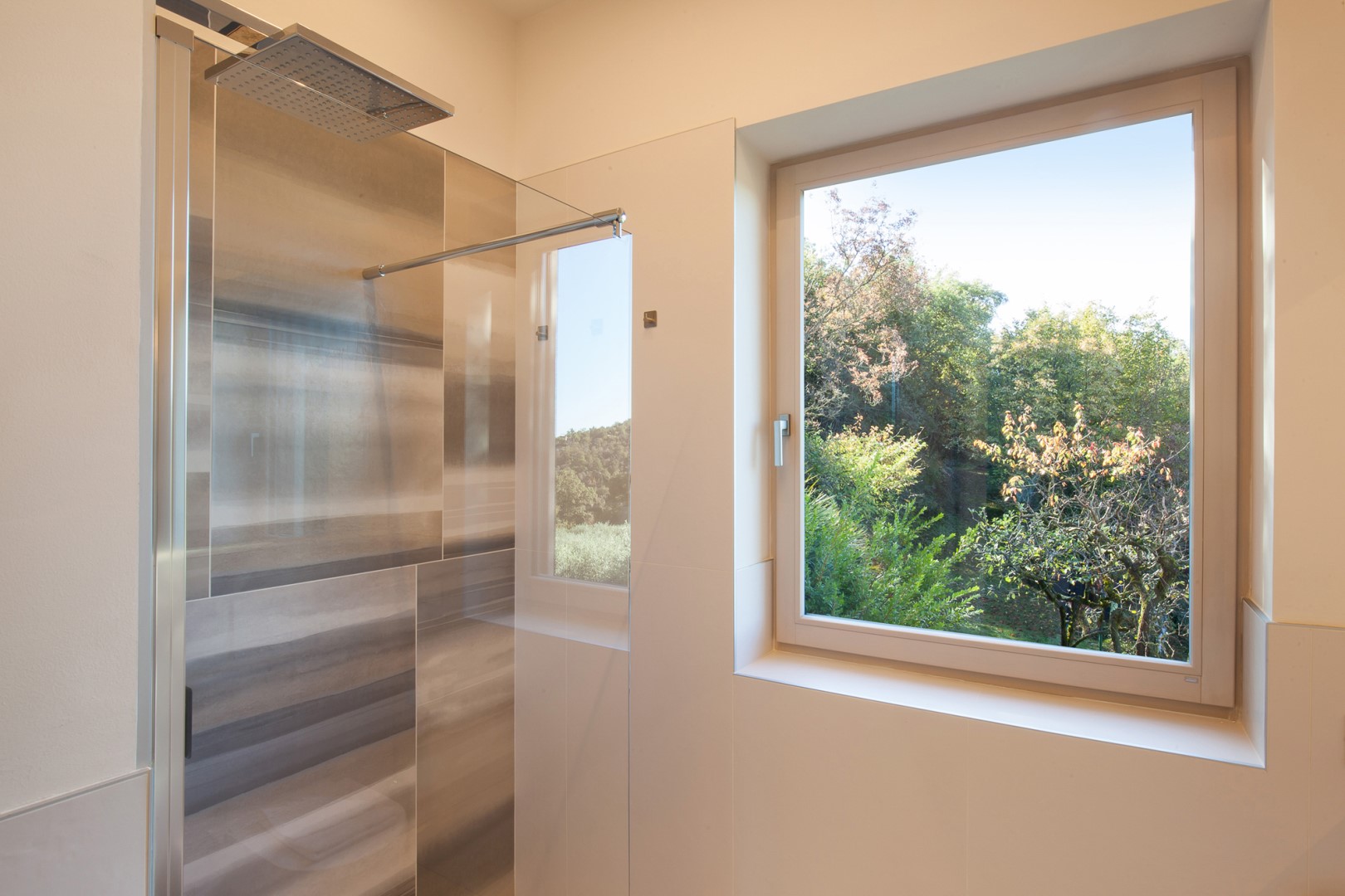 Villa Casaliva, Contemporary Lake Garda Villa with Panoramic Hilltop Views - Photo 20