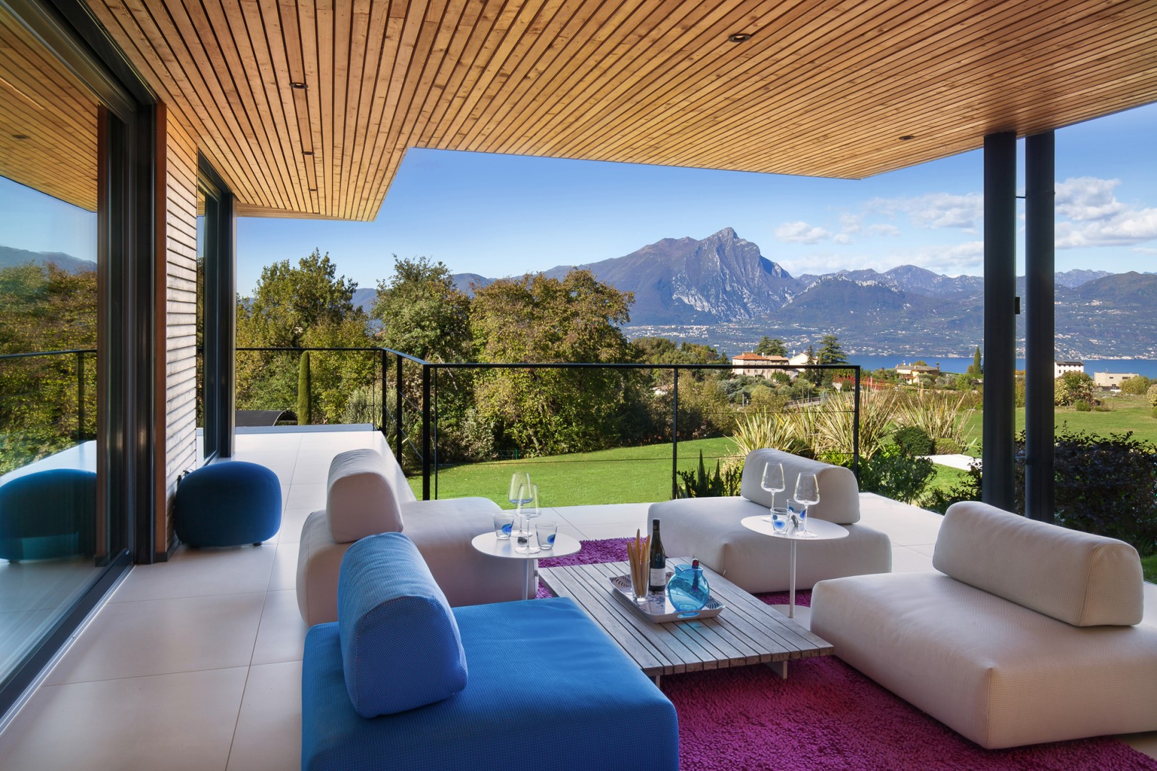 Villa Casaliva, Contemporary Lake Garda Villa with Panoramic Hilltop Views Gallery 2