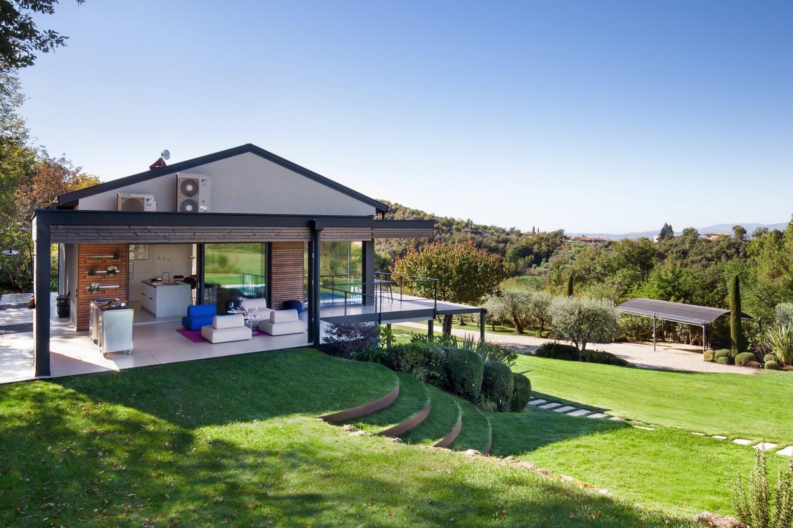Villa Casaliva, Contemporary Lake Garda Villa with Panoramic Hilltop Views - Photo 7