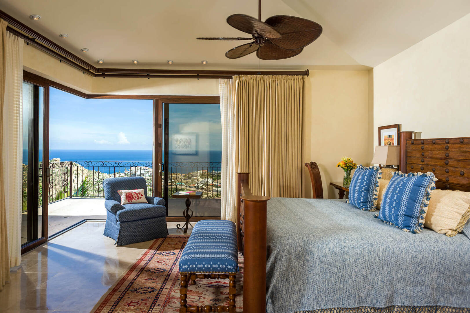 Villa Cielo, a 10 Bedroom Pedregal Sky House with Ocean Views - Photo 19