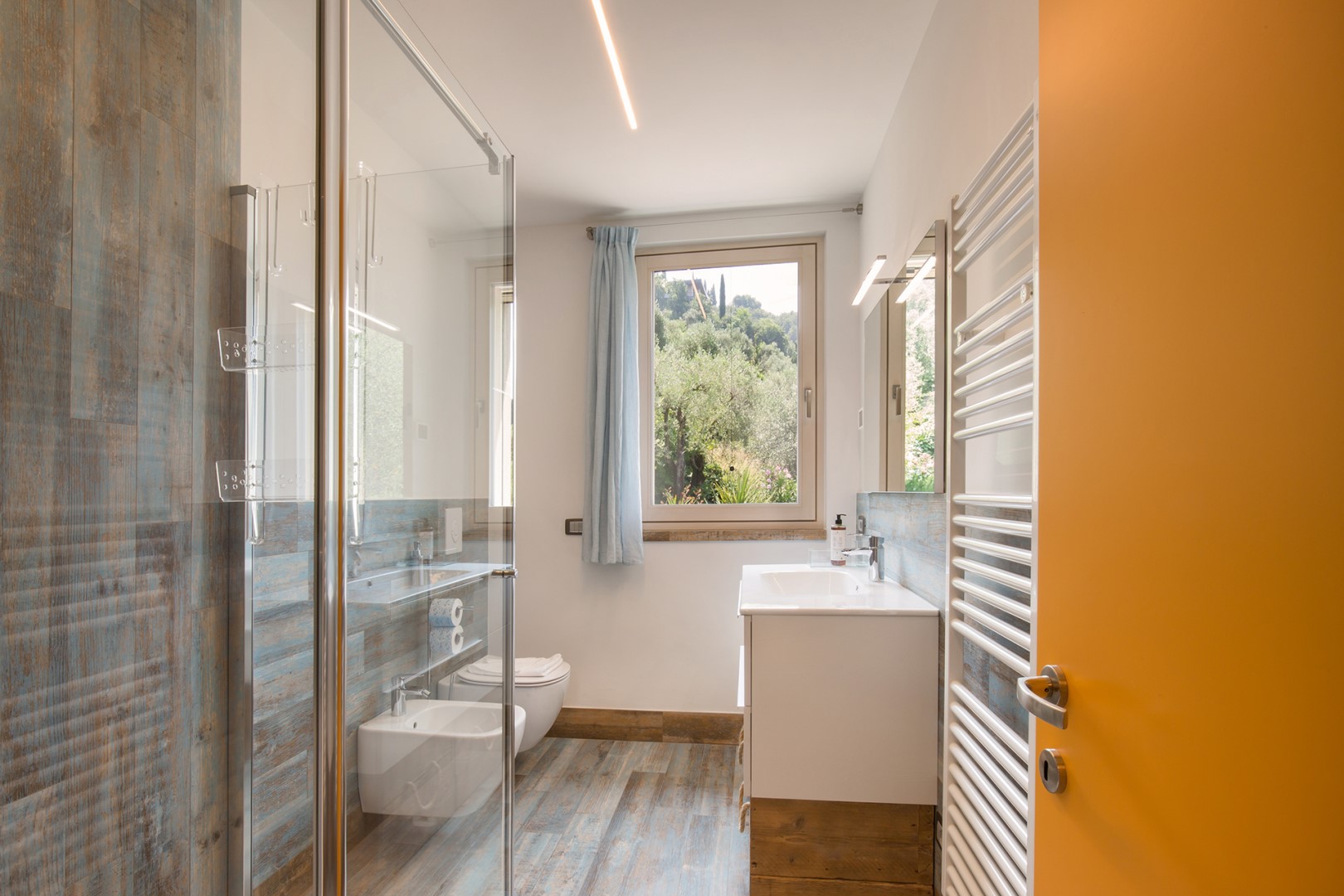 Villa Claudia, Elegant Lake Garda Villa with Pool and Panoramic Jacuzzi near Torri del Benaco - Photo 53