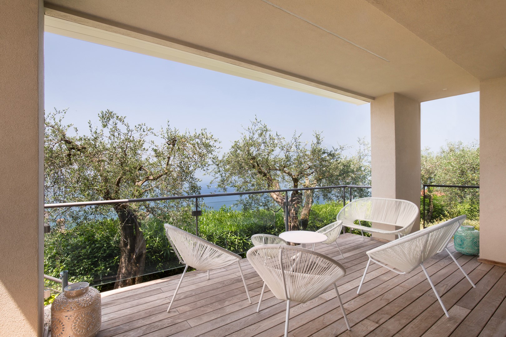 Villa Claudia, Elegant Lake Garda Villa with Pool and Panoramic Jacuzzi near Torri del Benaco - Photo 7
