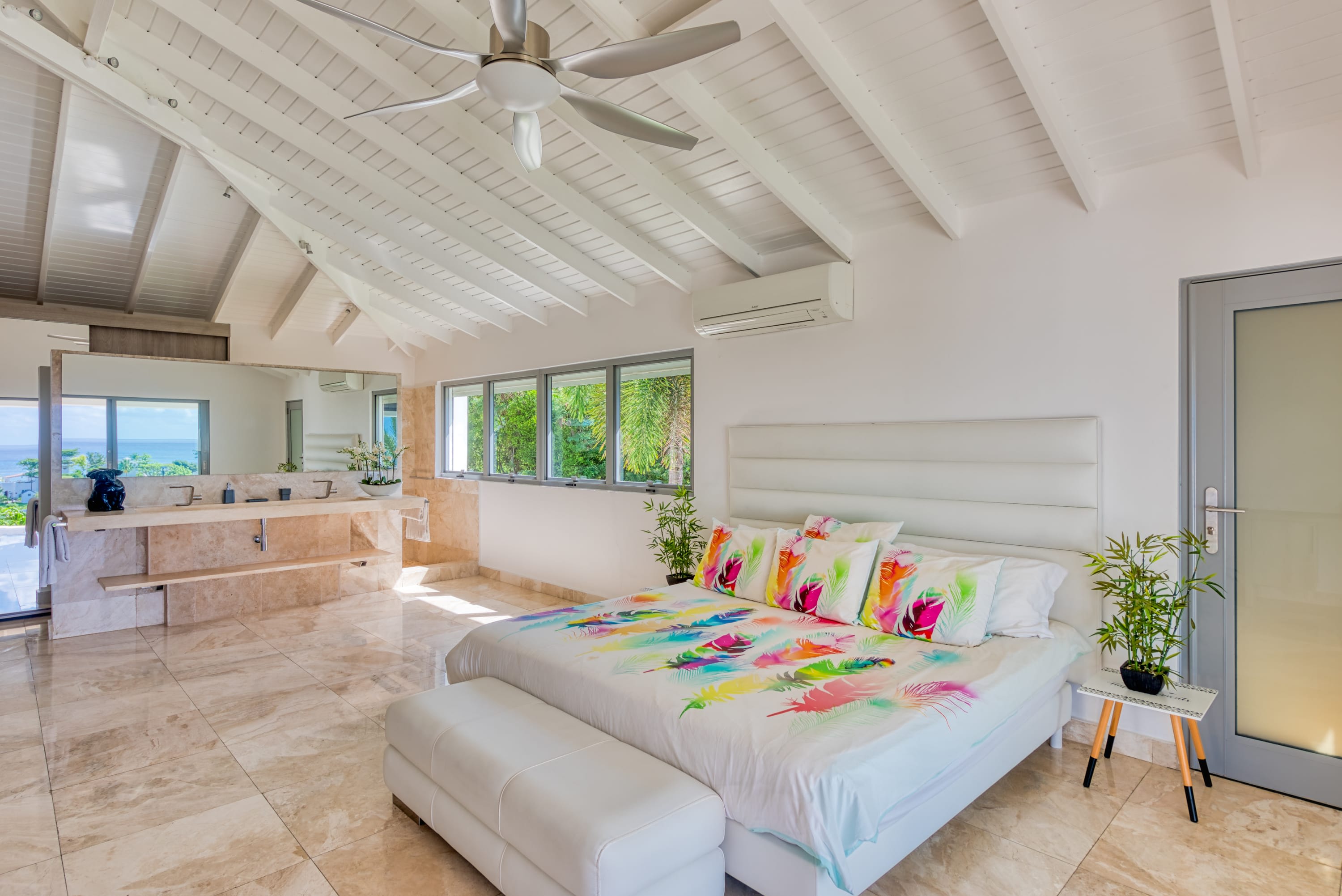 Villa El Grande Azure, a Five Bedroom Sea View Retreat in Les Terres Basses - Photo 24